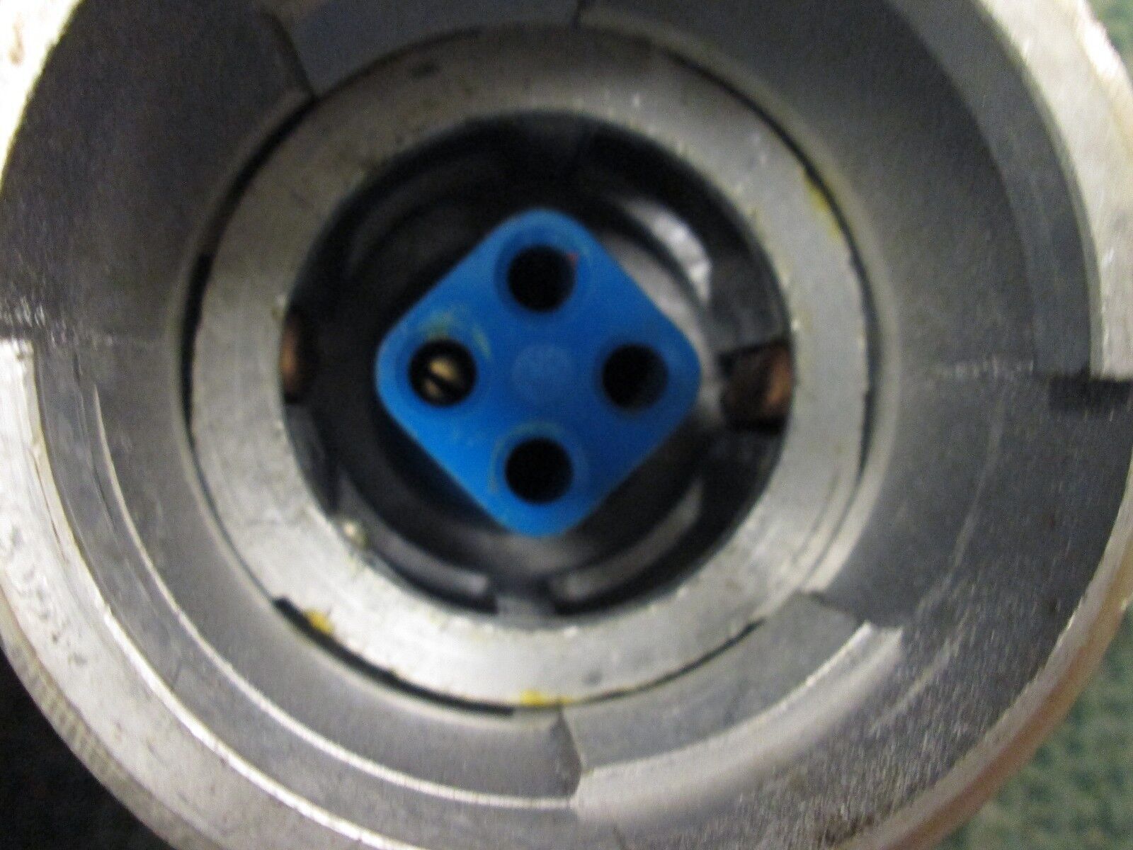 Crouse-Hinds Receptacle w/ Base CESD 2214 7/30A 460/230V 3P 4W Used