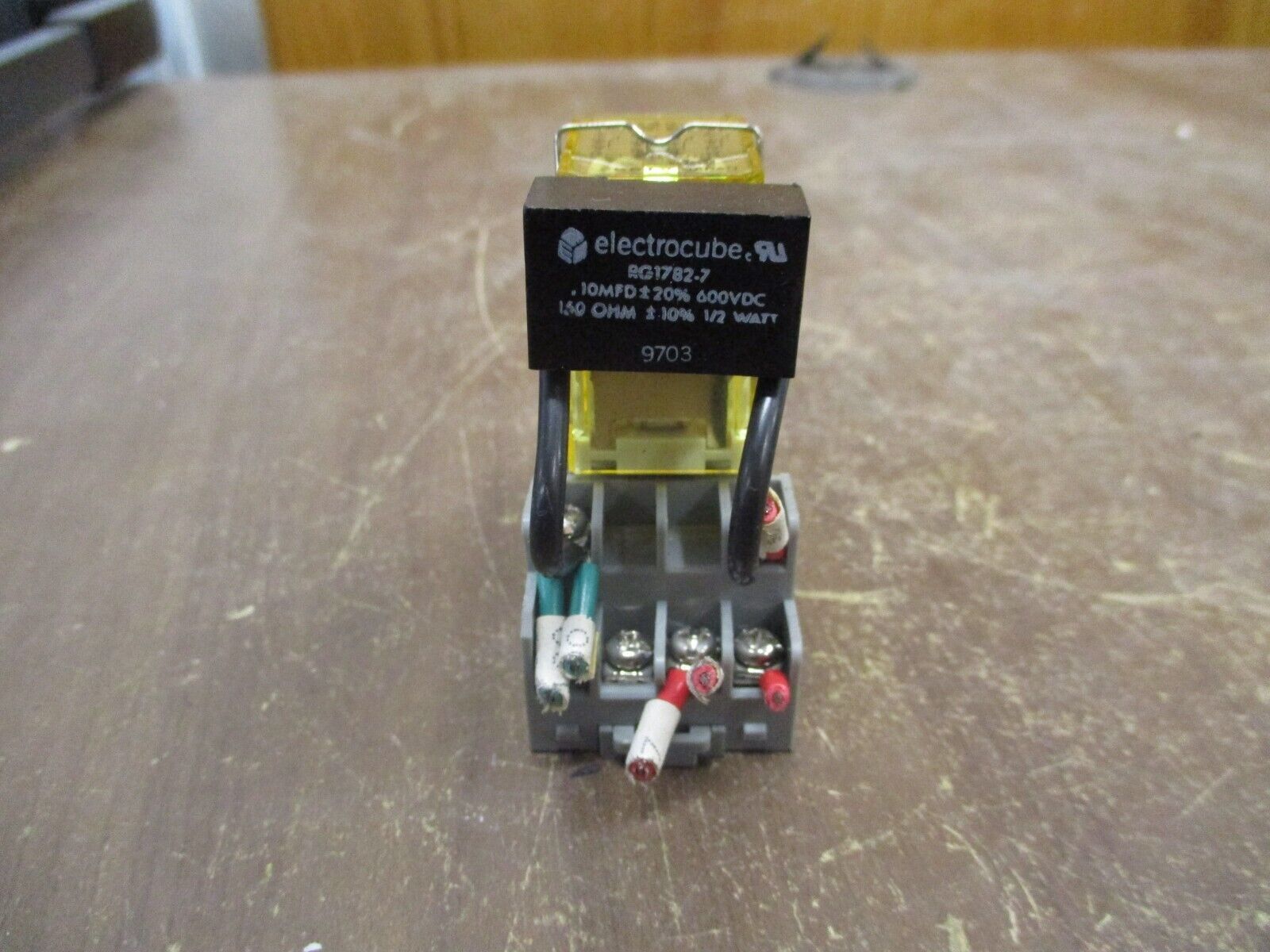 IDEC Relay w/ Base RY4S-U 120V w/ Electrocube RG1782-7 Used