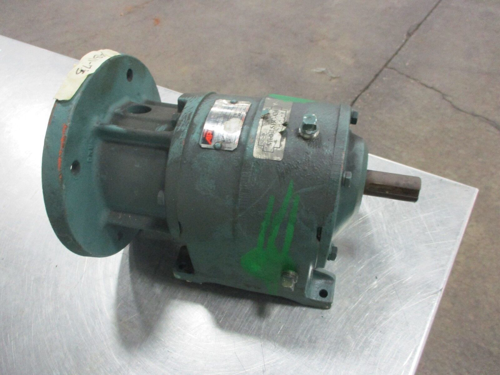 Dodge APG Gear M658471002XY Size: 182DM2A Input HP: 4.19 Ratio: 9.3 Used