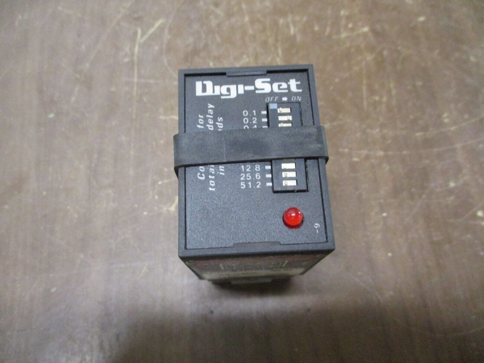 SSAC Digi-Set Time Delay Relay TDML24DL 24VDC w/ Base Used