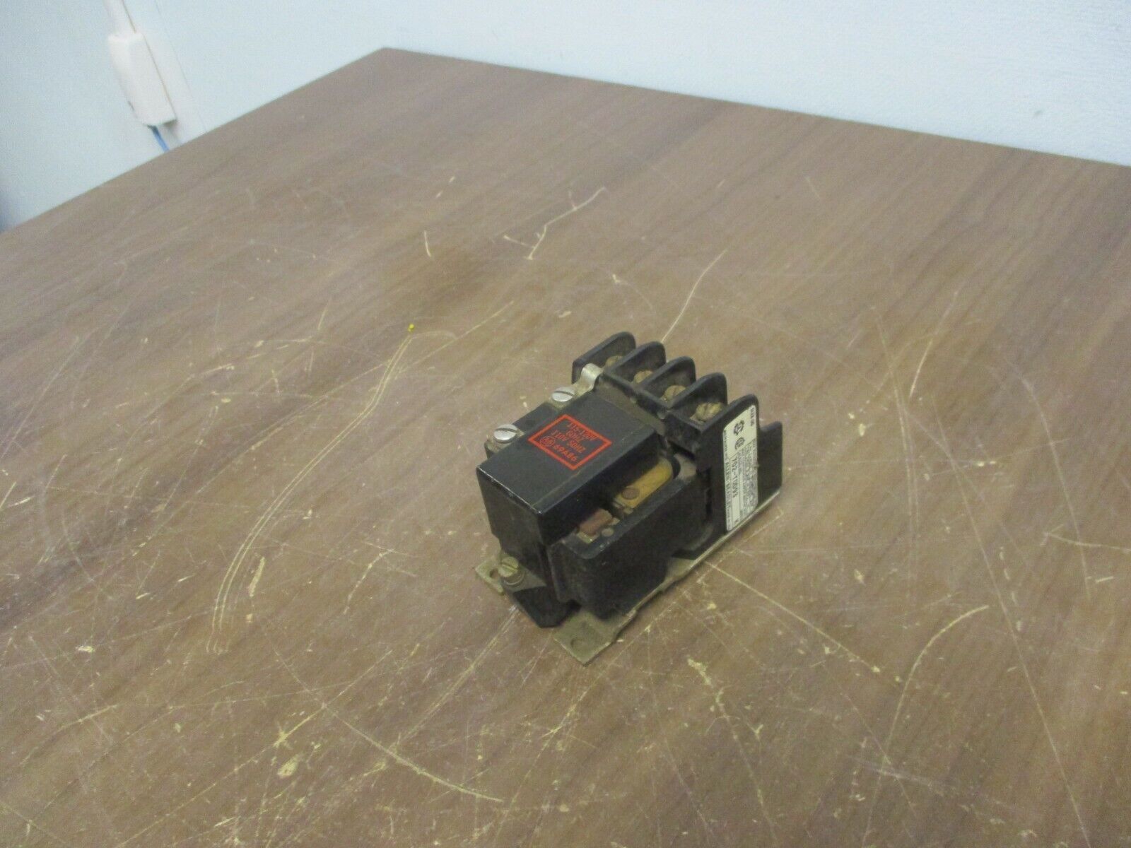 Allen-Bradley Size 00 Starter 702-TOD93 Ser. K 115-120V Coil 9A 600V Used