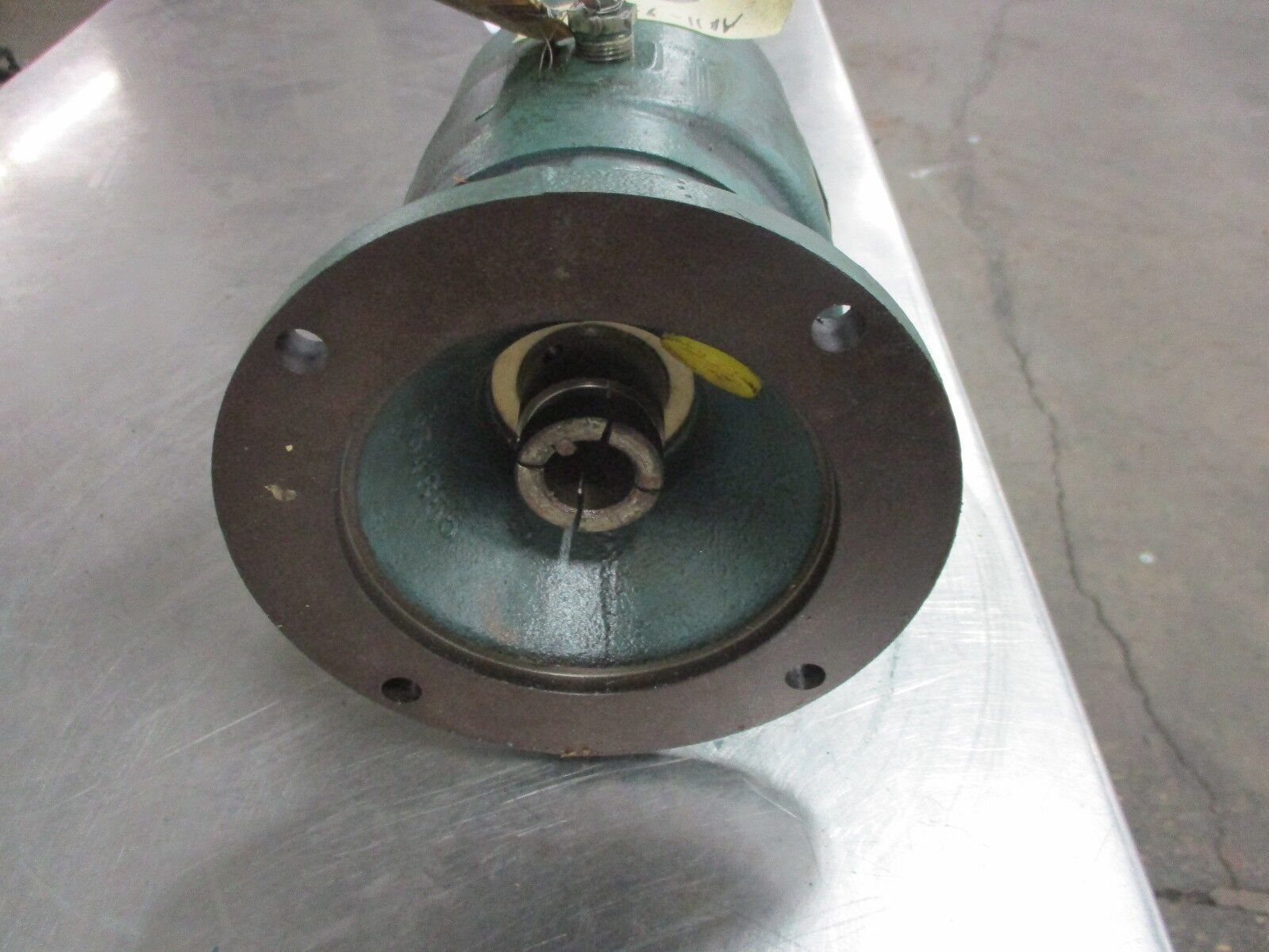 Dodge APG Gear M661740001VZ Size:140DM1A 1.11HP In 55.73RPM Out Ratio:31.40 Used