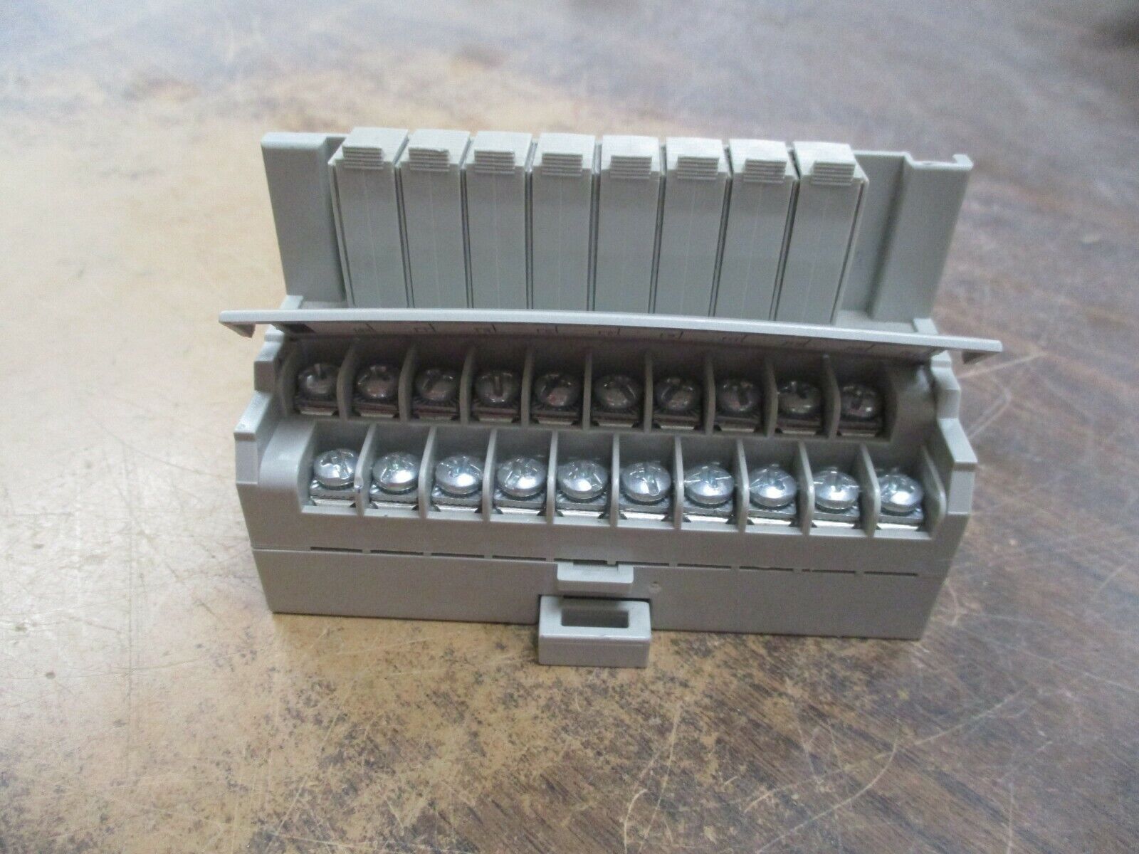 Allen-Bradley Terminal Base 1794-TBNF Ser. A Rev. A01 Used