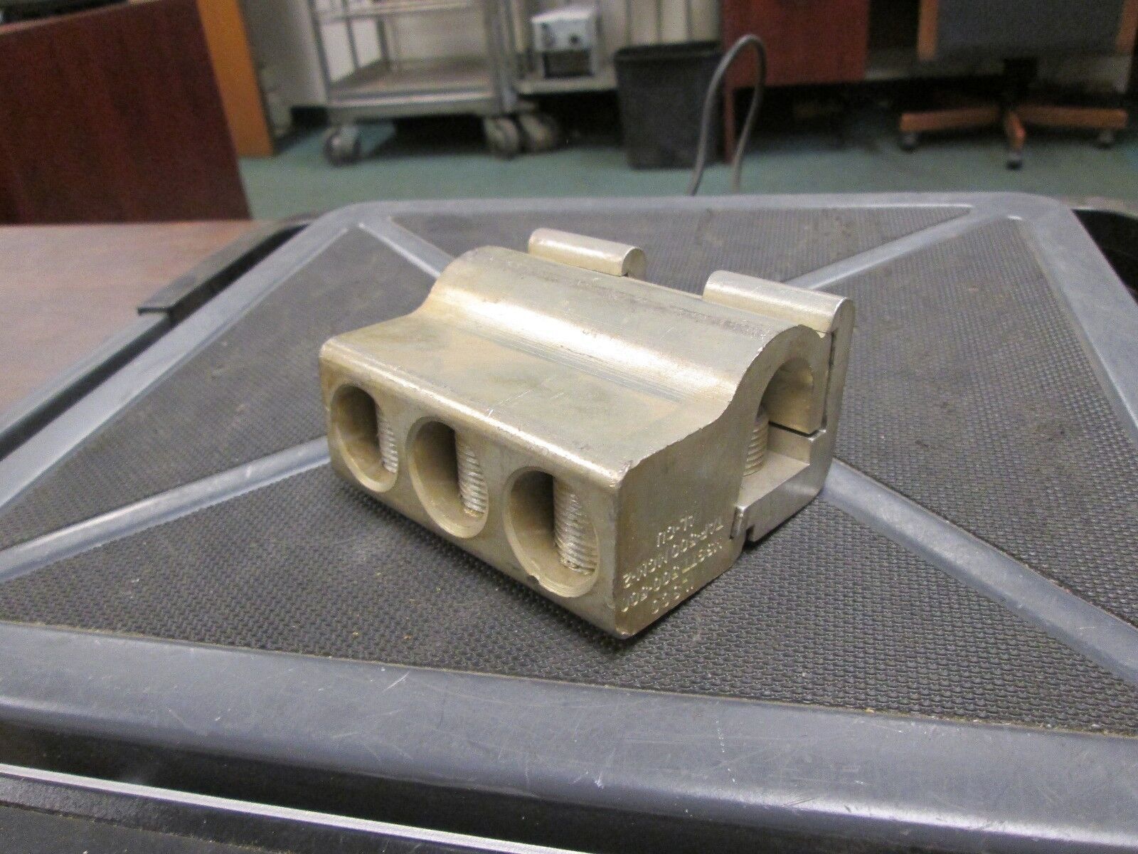 ilsco Splicer Reducer M3GTT 500-500 Taps (2) 500 MCM