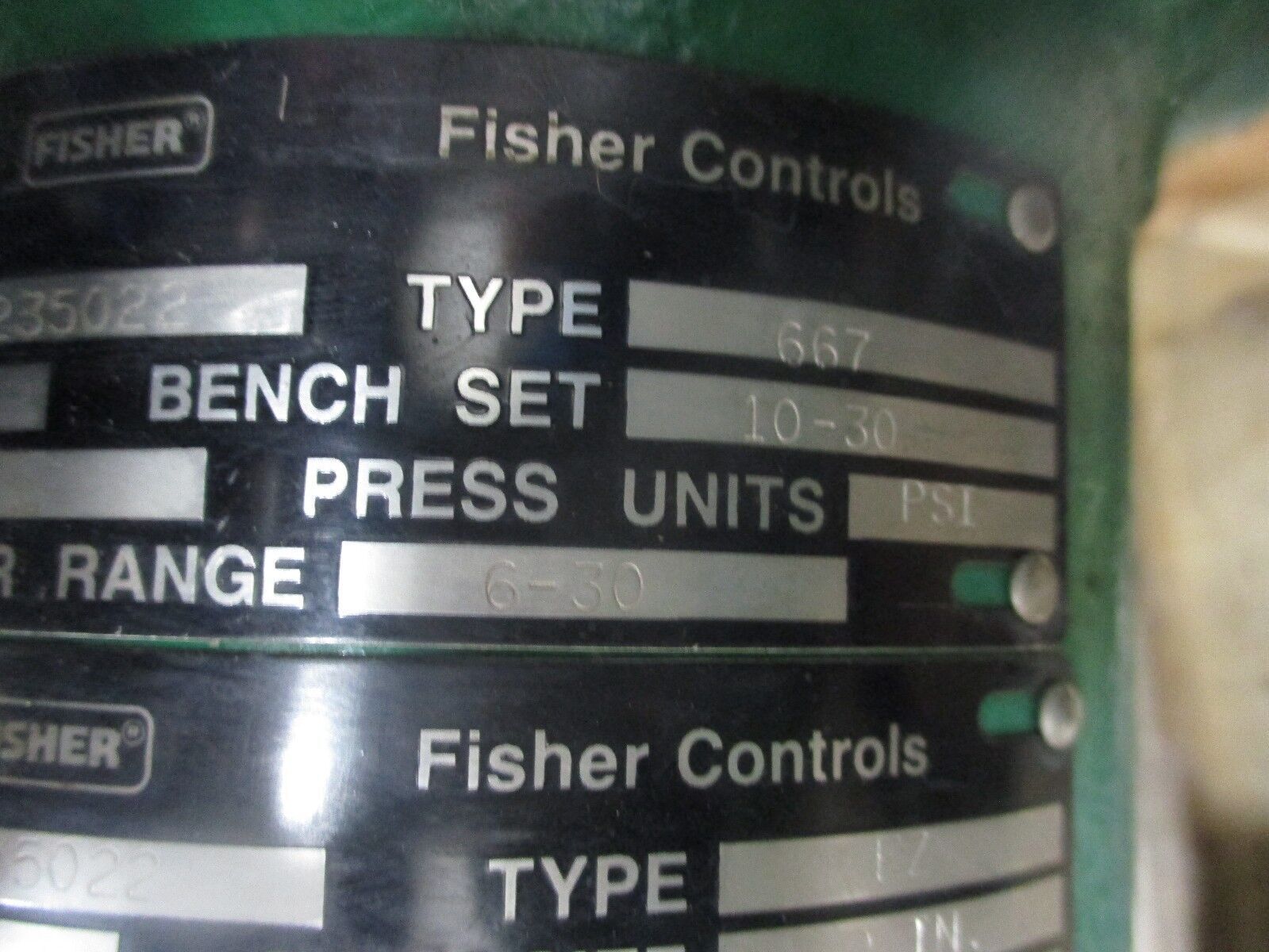 Fisher Diaphragm Control Valve w/ Positioner 667 / EZ Size 45 / 2" Used