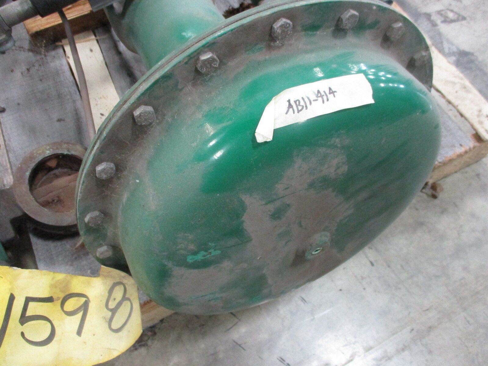 Fisher Diaphragm Control Valve w/ Positioner 667 / EZ Size 45 / 2" Used