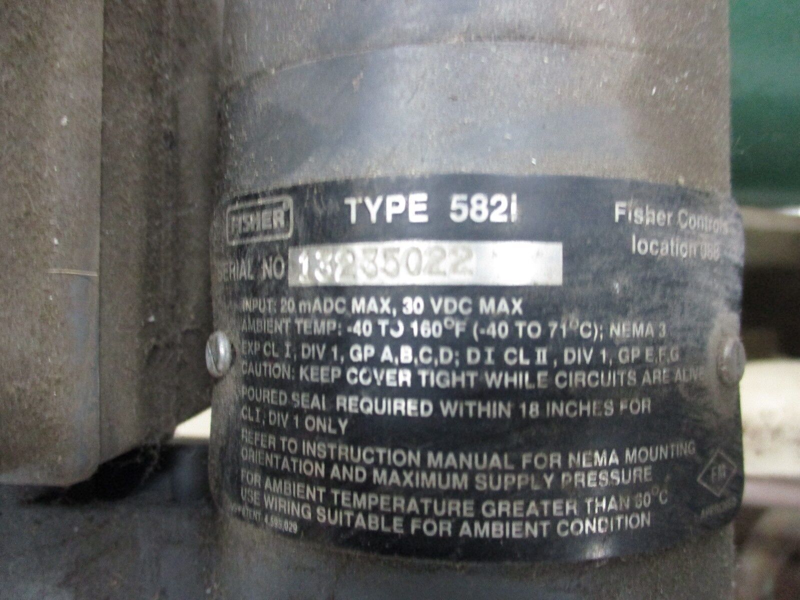 Fisher Diaphragm Control Valve w/ Positioner 667 / EZ Size 45 / 2" Used