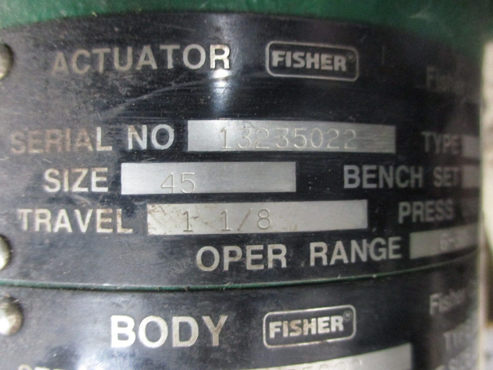 Fisher Diaphragm Control Valve w/ Positioner 667 / EZ Size 45 / 2" Used