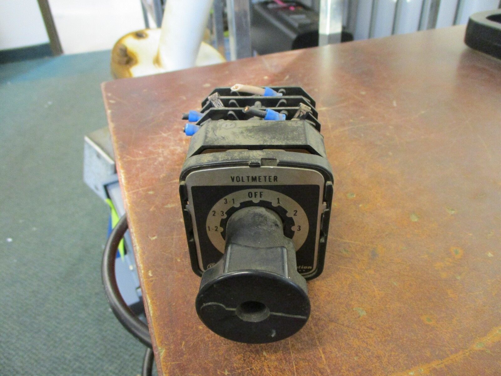 ITE Type C-77 Rotary Voltmeter Switch 3001-6EE2-3002 Used
