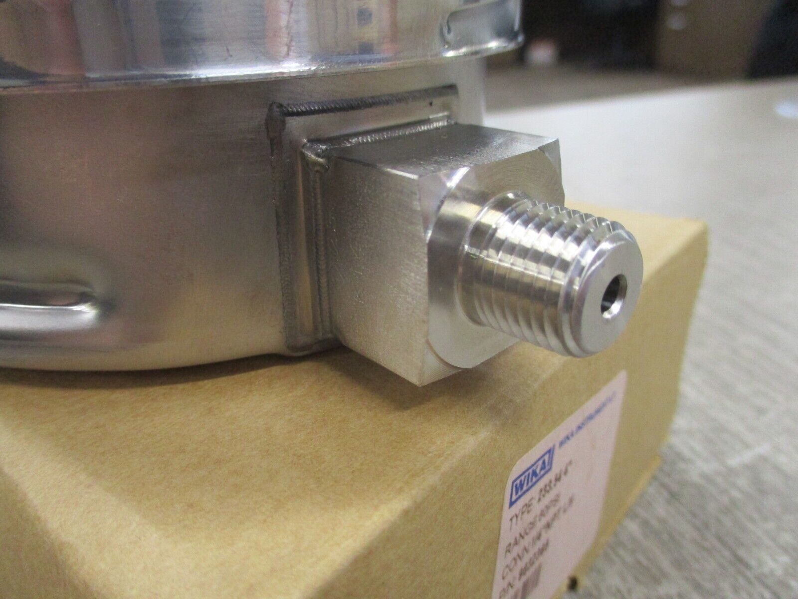 Wika Type 233.54 Pressure Gauge 9832365 4" Range: 60PSI New Surplus