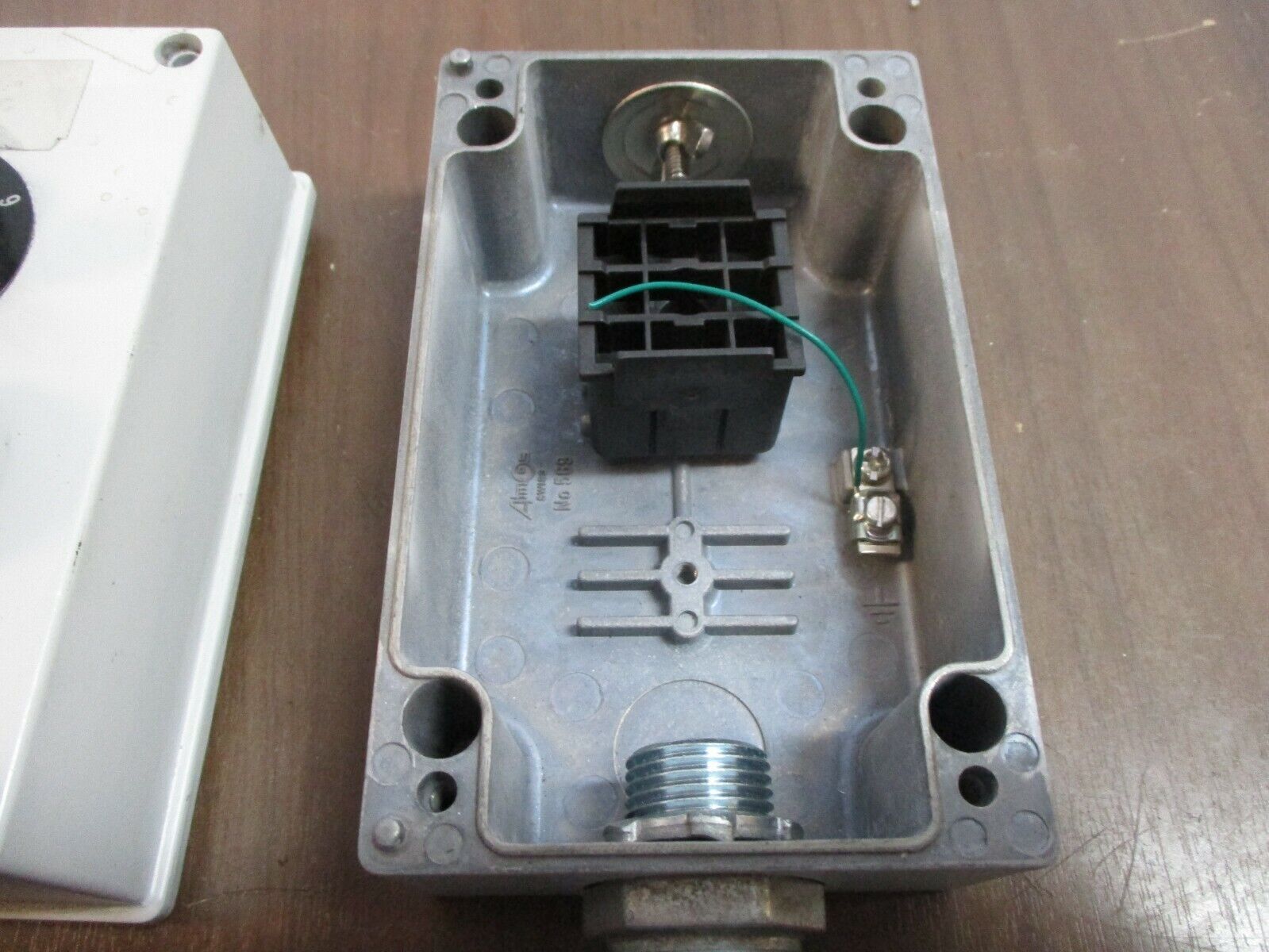 Clarostat Enclosed Potentiometer w/ Start / Stop Button JA1N056S502UA Used