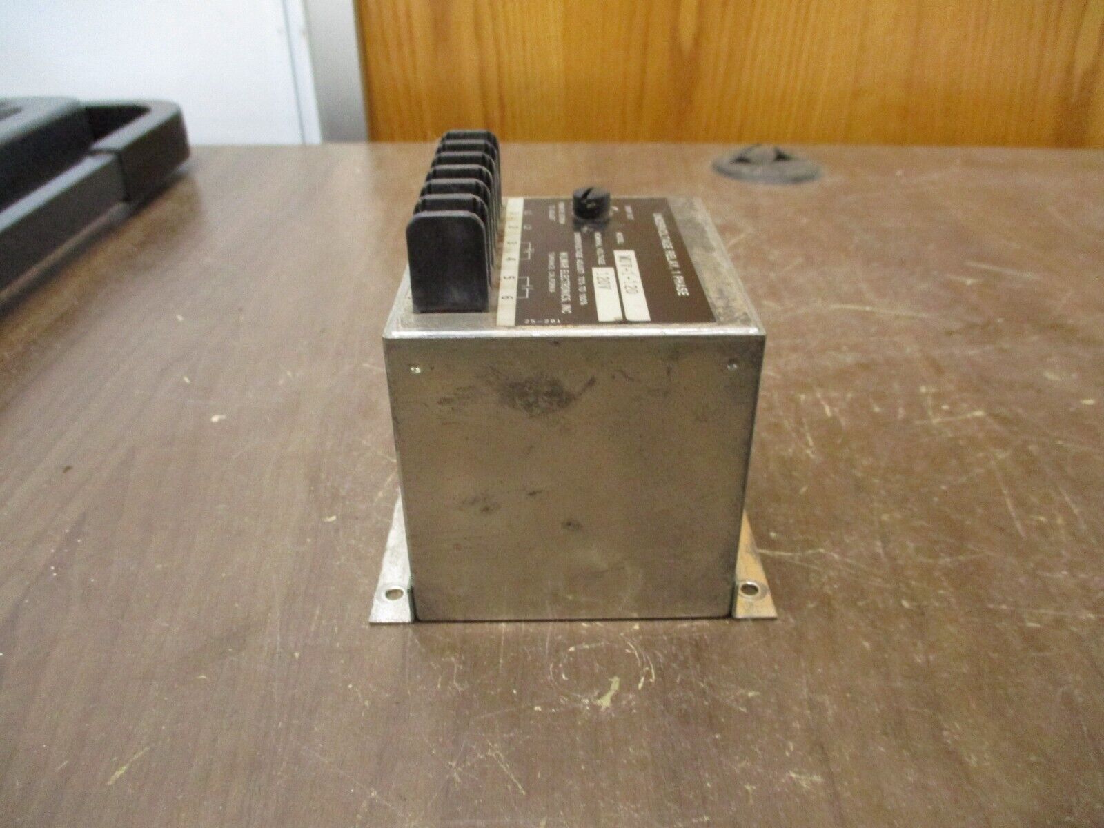 Wilmar Undervoltage Relay WUV-1-120 120V Used