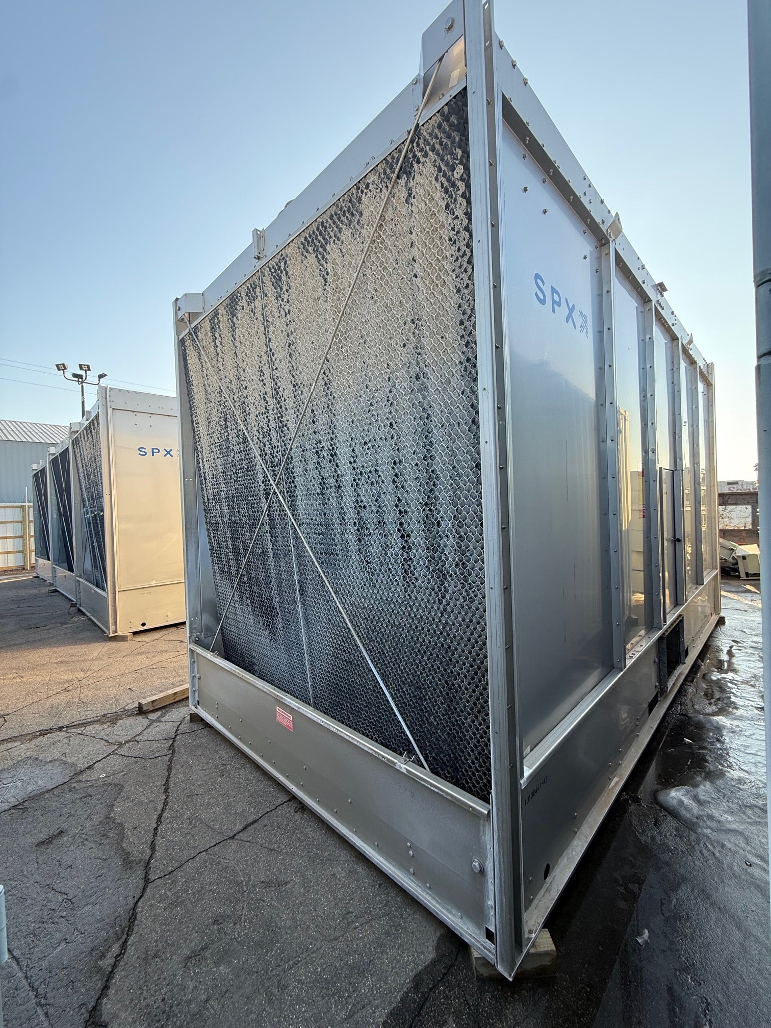 Marley NC8400 CrossFlow Cooling Tower NC8405TAN2SGF 539Ton MFD 2016