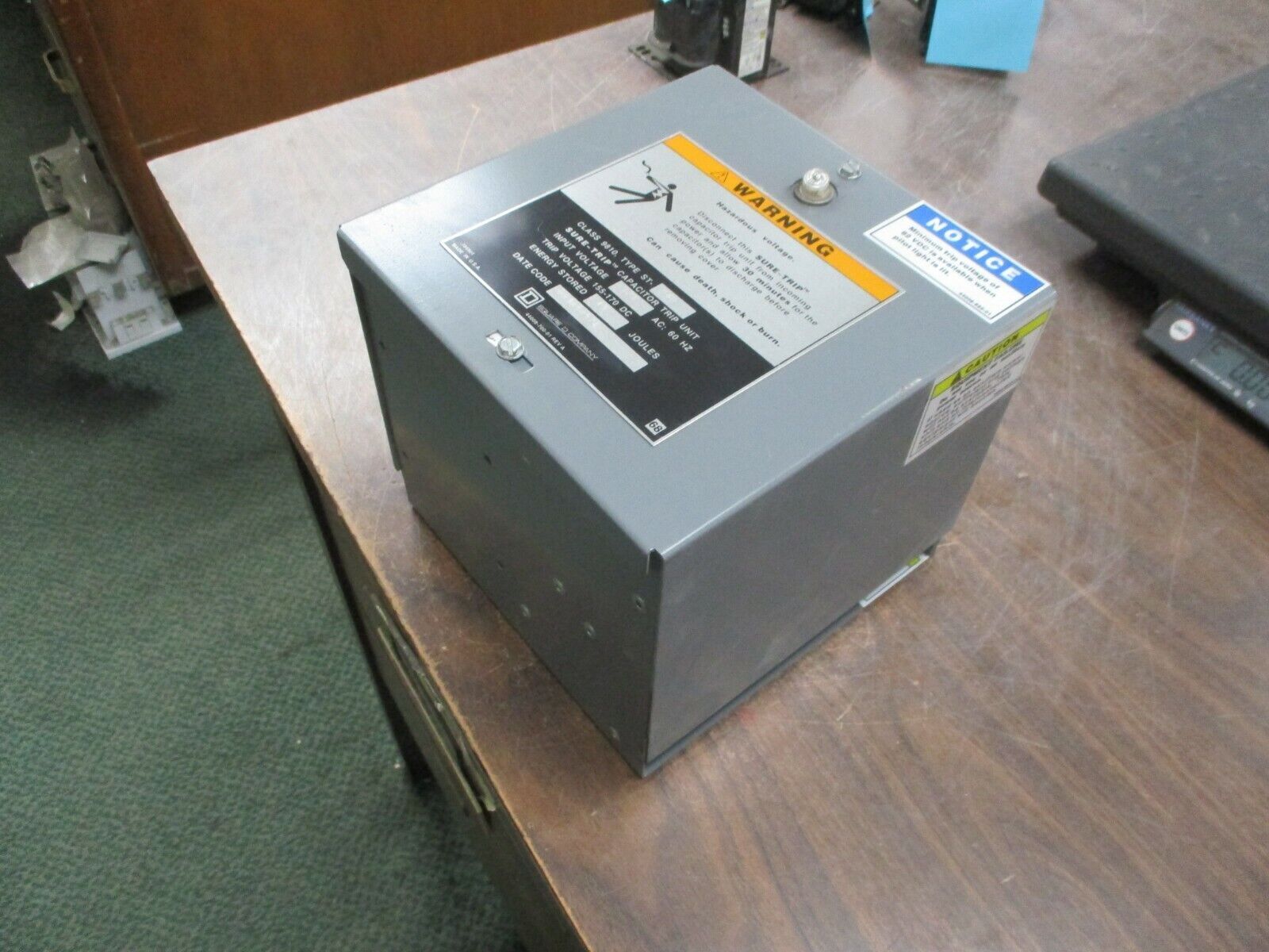 Square D Sure-Trip Capacitor Trip Unit ST-540 Input:120VAC 60Hz Trip:155-170VDC