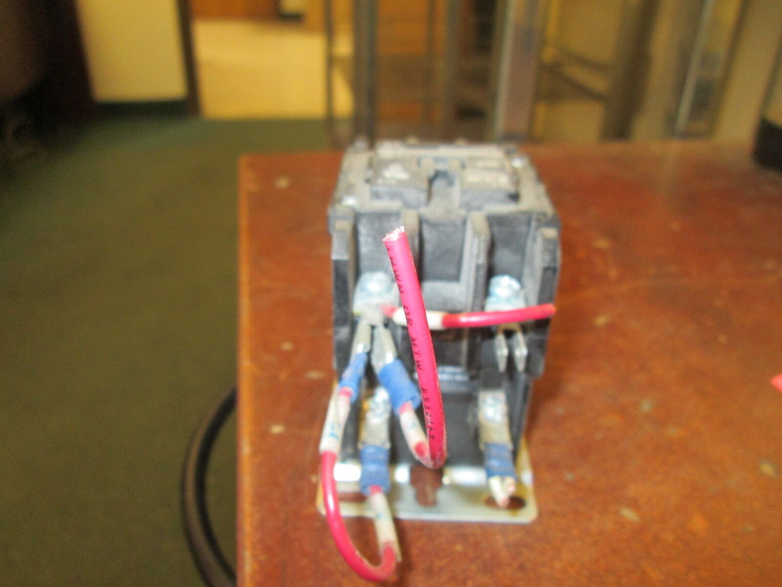 Eaton Contactor C25DND225 120V Coil 25A Used