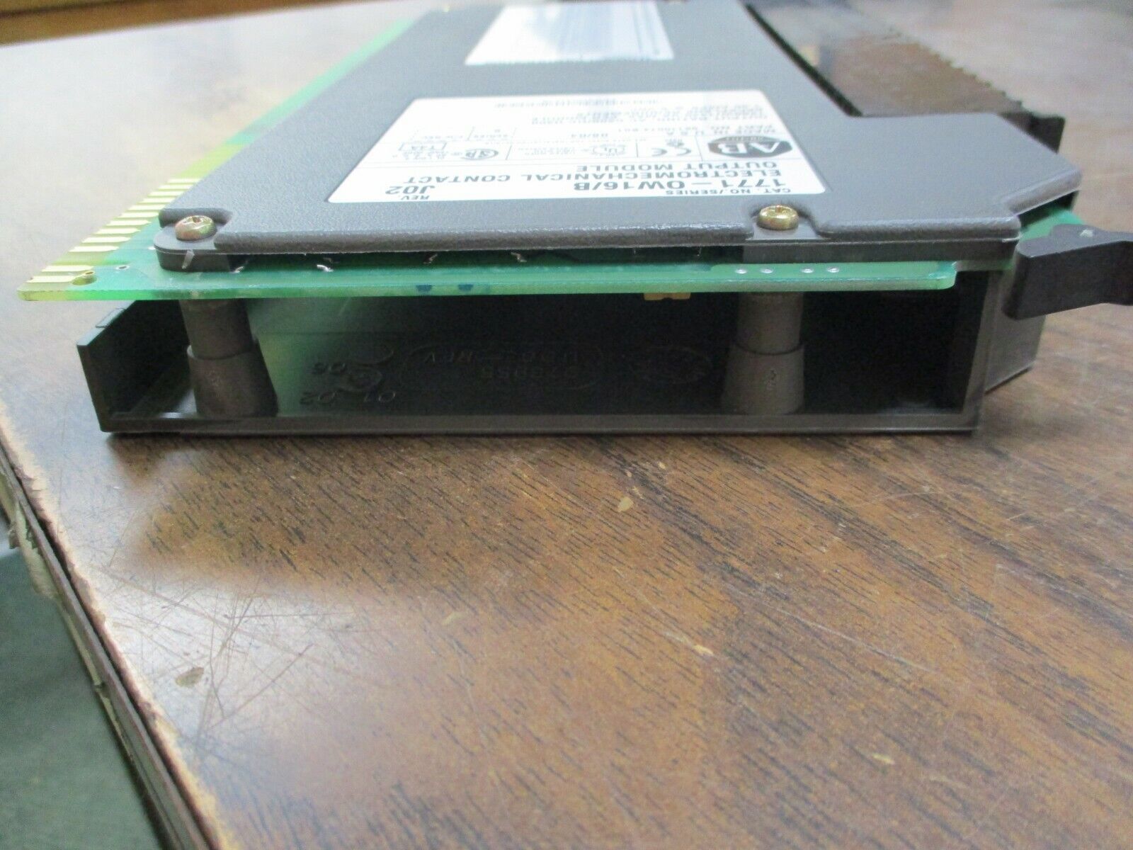 Allen-Bradley PLC Board 1771-OW16/B Electromechanical Contact Output Module Used