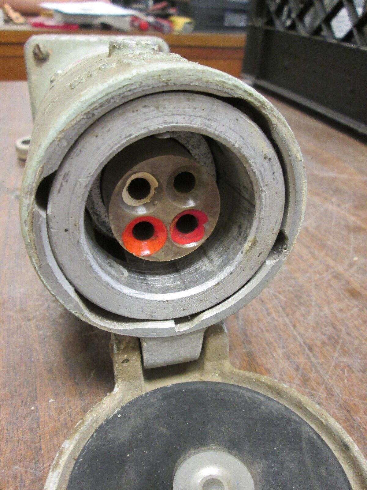 Crouse-Hinds Receptacle w/ Base 30A 600V 4W Used