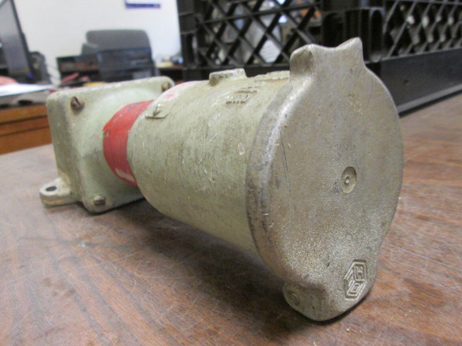 Crouse-Hinds Receptacle w/ Base 30A 600V 4W Used