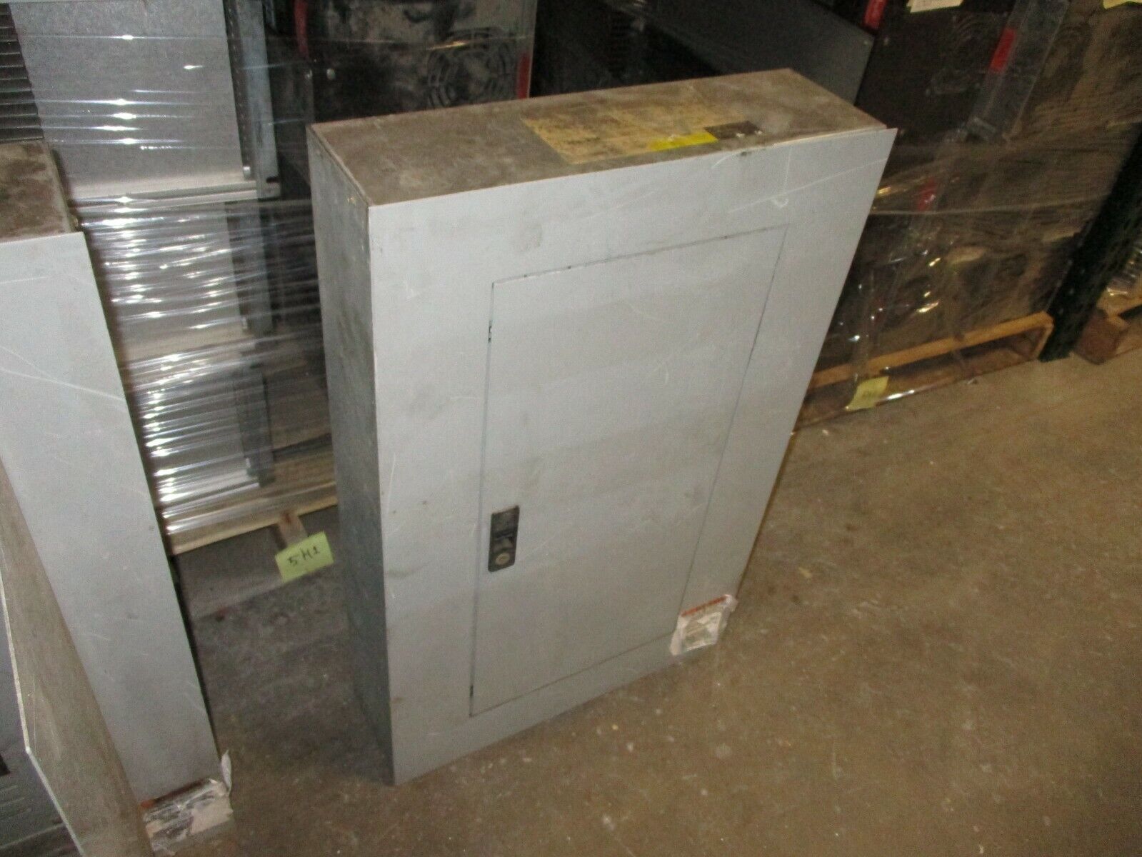 GE Main Breaker Circuit Breaker Panel AQF3241ATX 100A Main 125A Max 208Y/120V