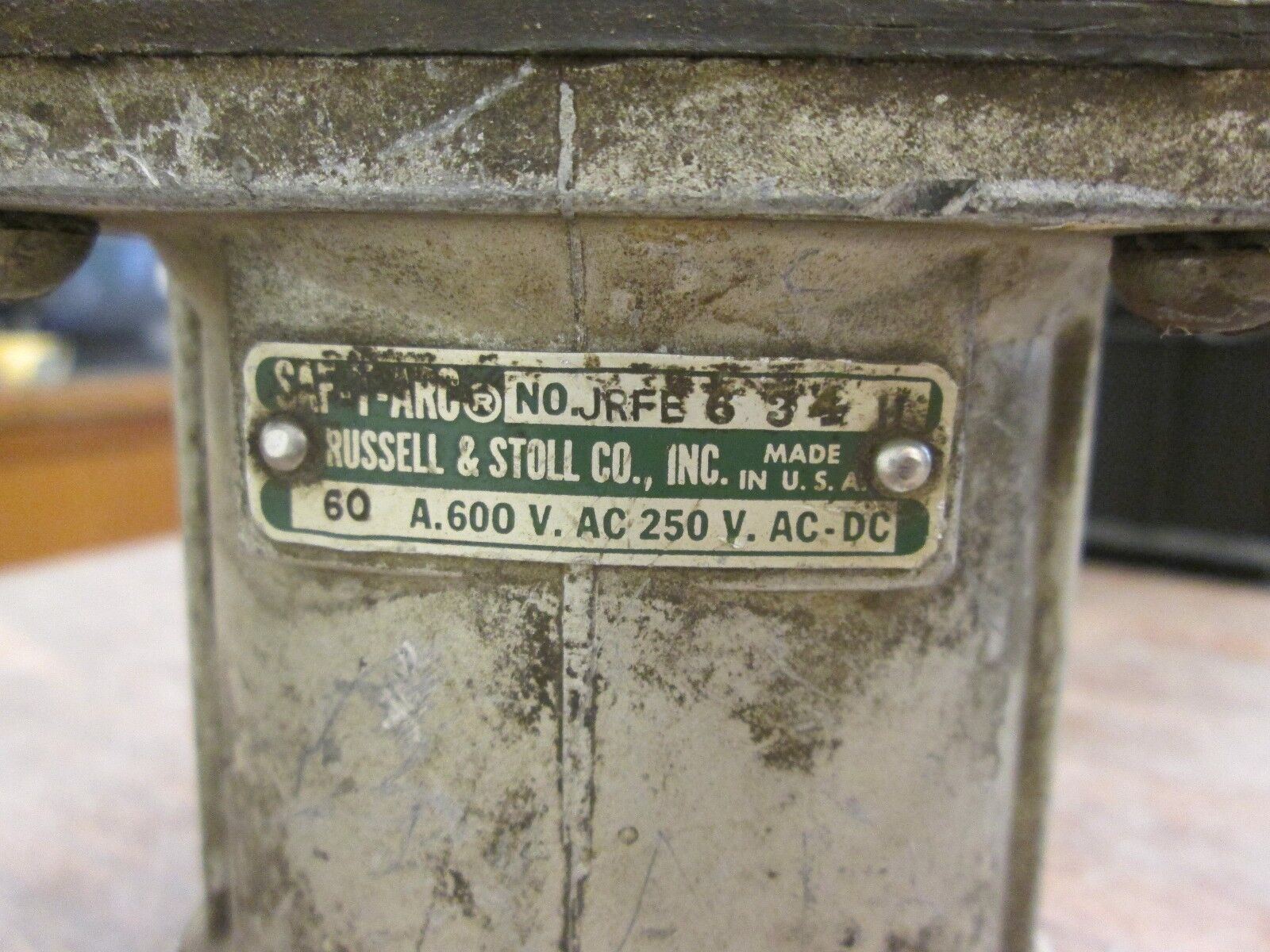 Russellstoll Receptacle JRFB 6 34 60A 600V 4W Used - no cap