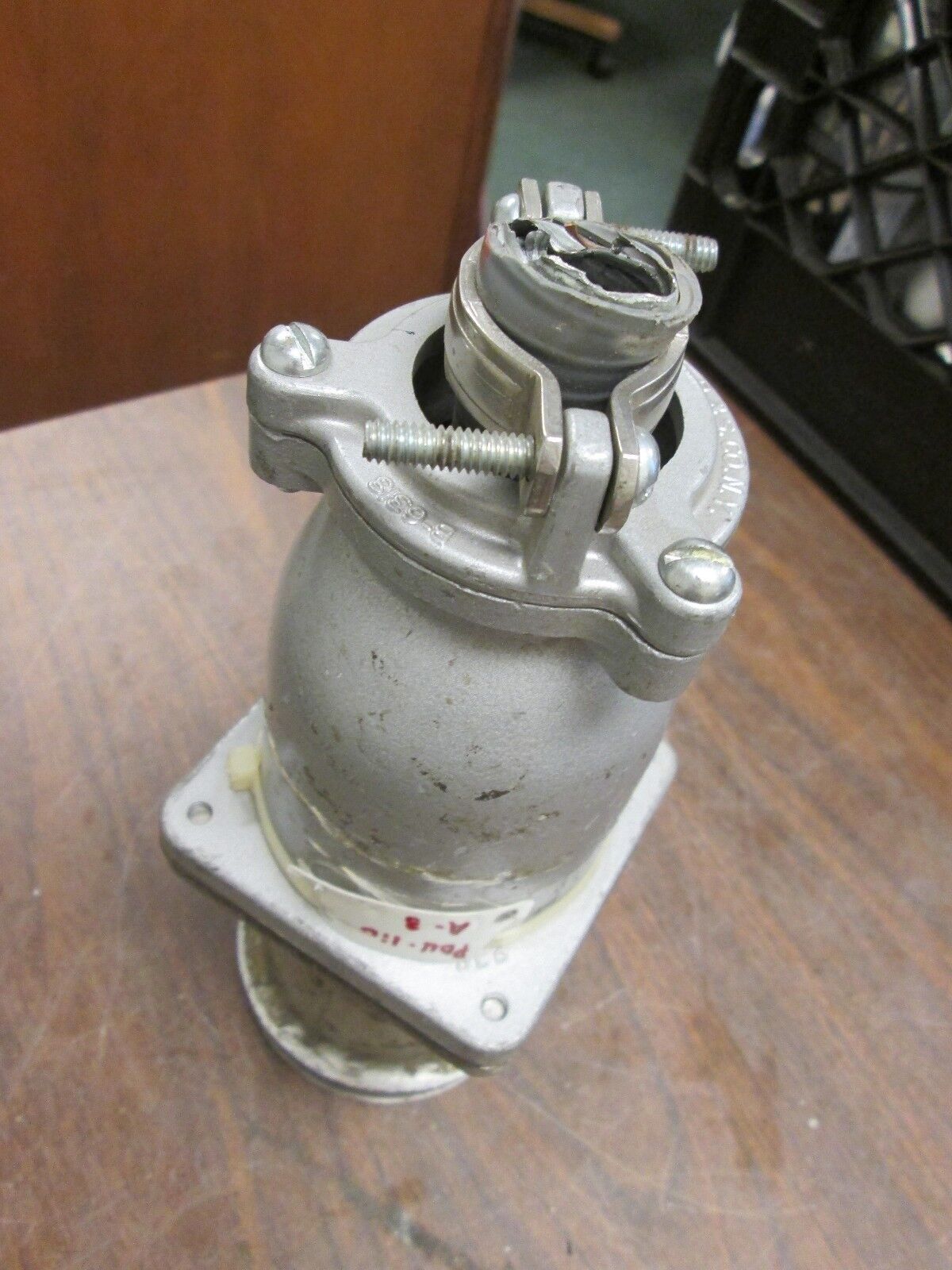 Russellstoll Receptacle JRFB 6 34 60A 600V 4W Used - no cap