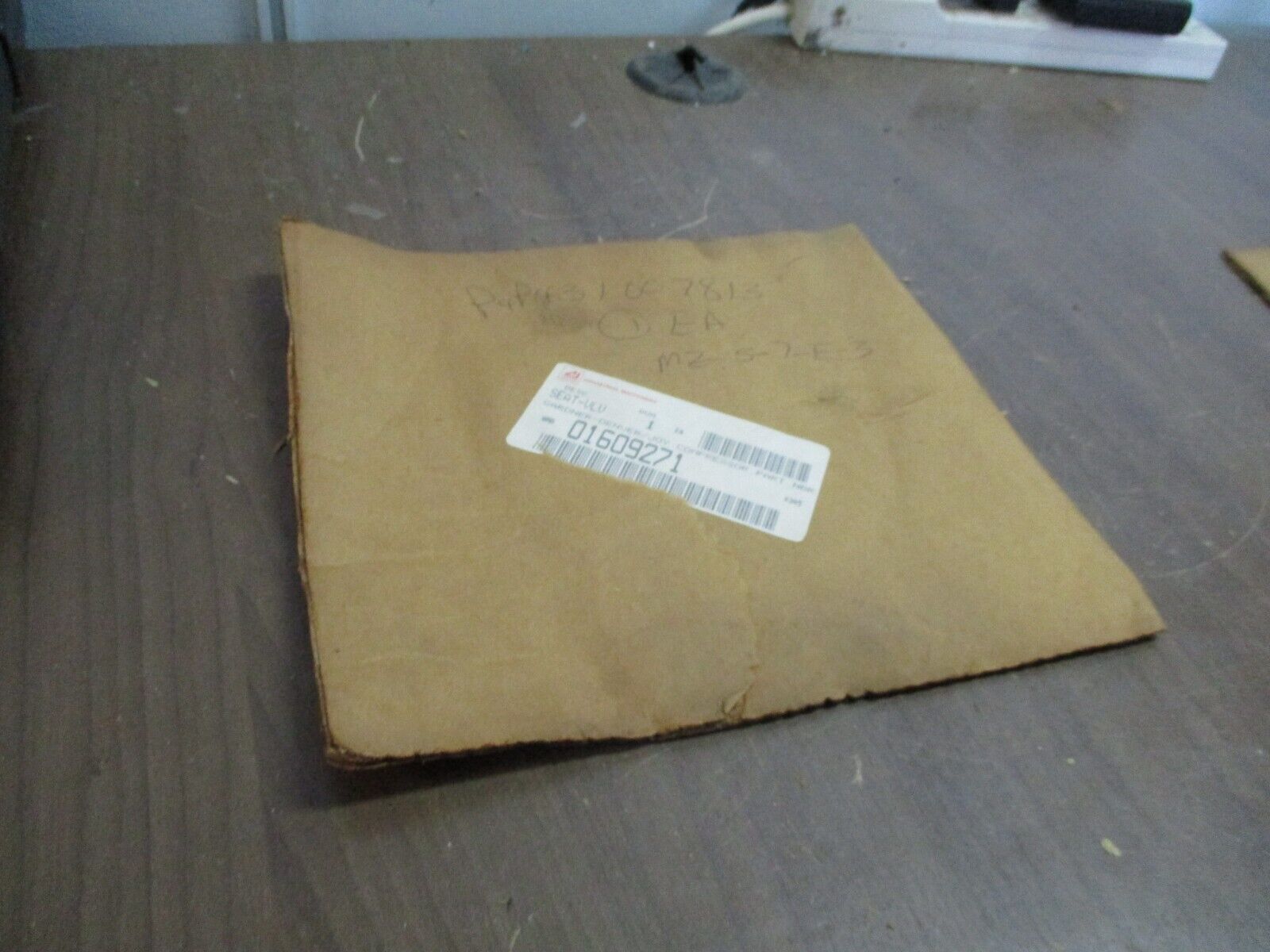 Cooper Valve Seat 01609271 New Surplus