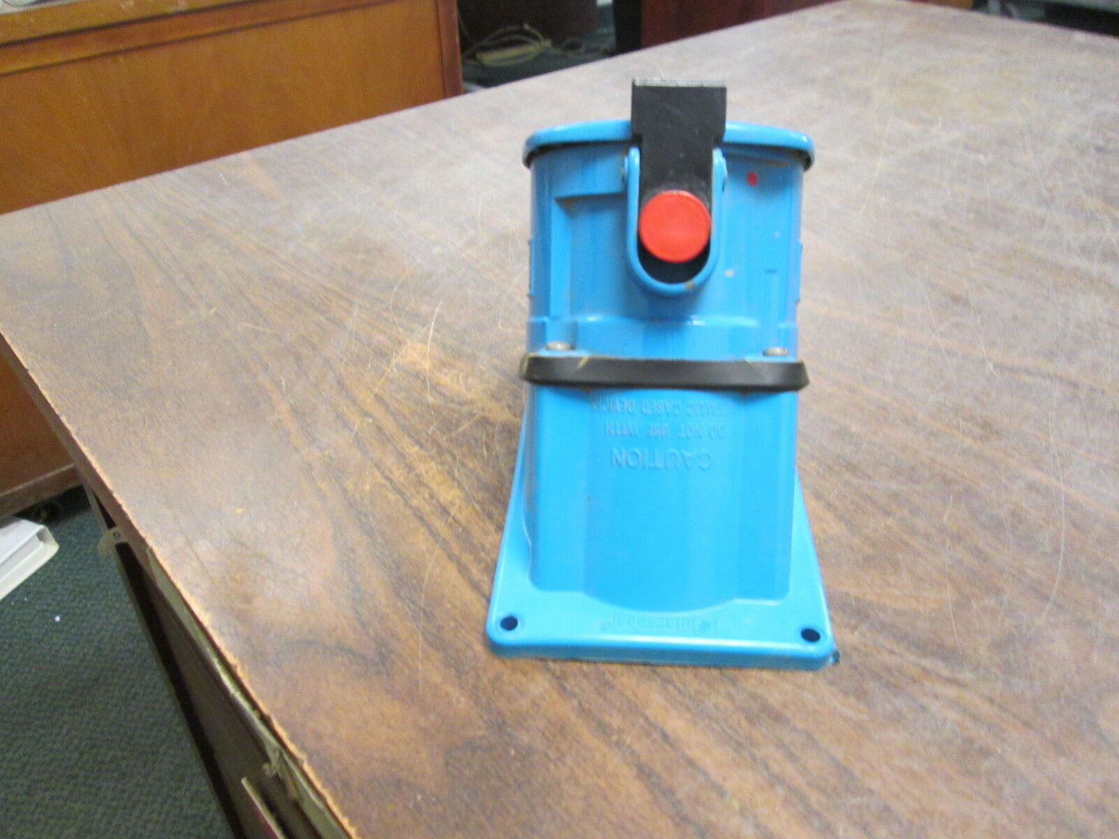 Meltric DS60 Receptacle 37-64143 60A 600V Type 3R Used