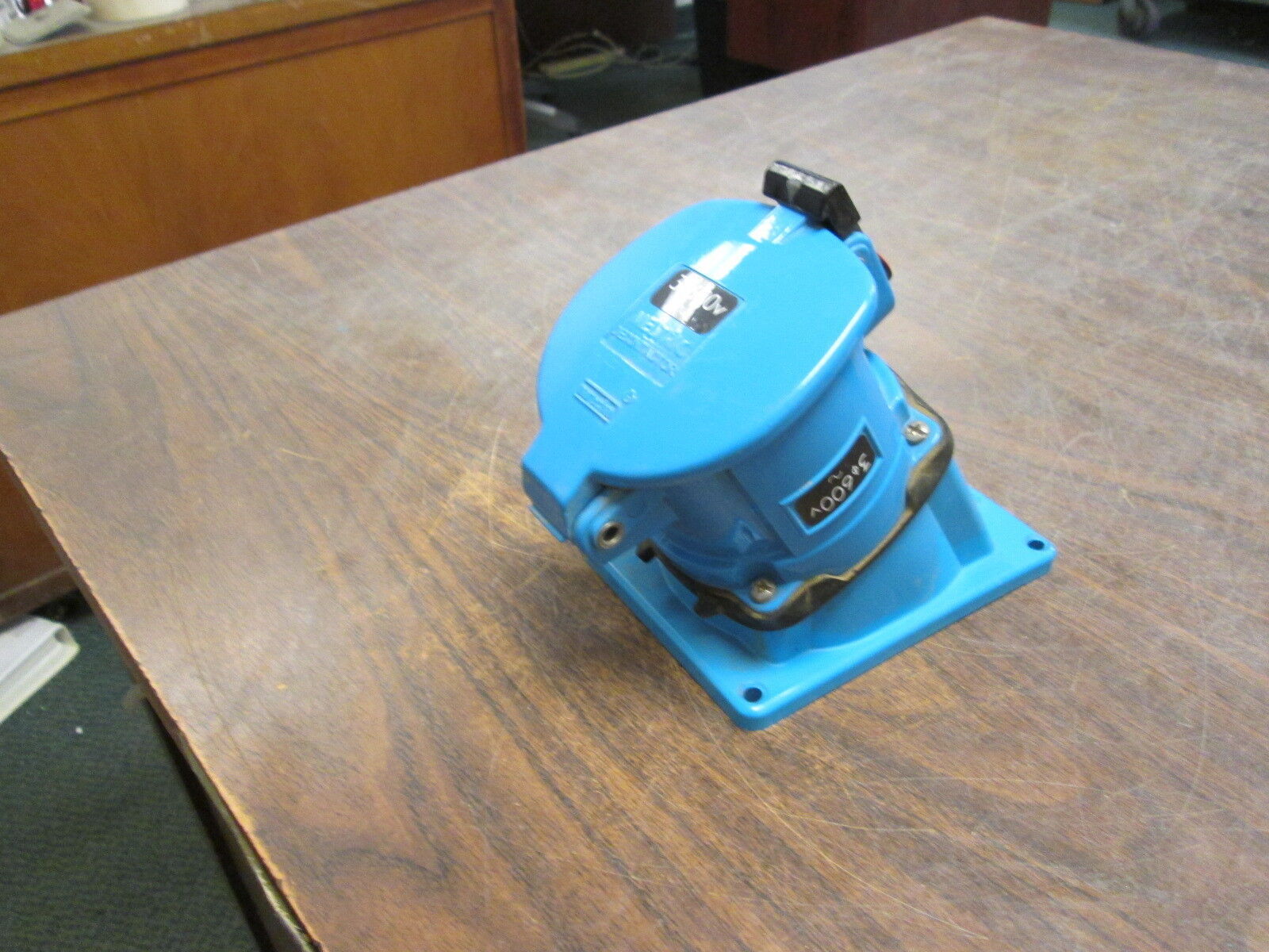 Meltric DS60 Receptacle 37-64143 60A 600V Type 3R Used