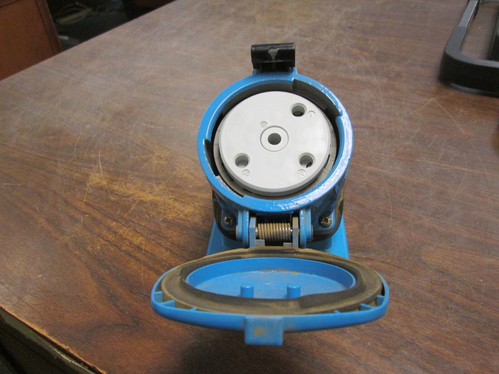 Meltric DS60 Receptacle 37-64143 60A 600V Type 3R Used