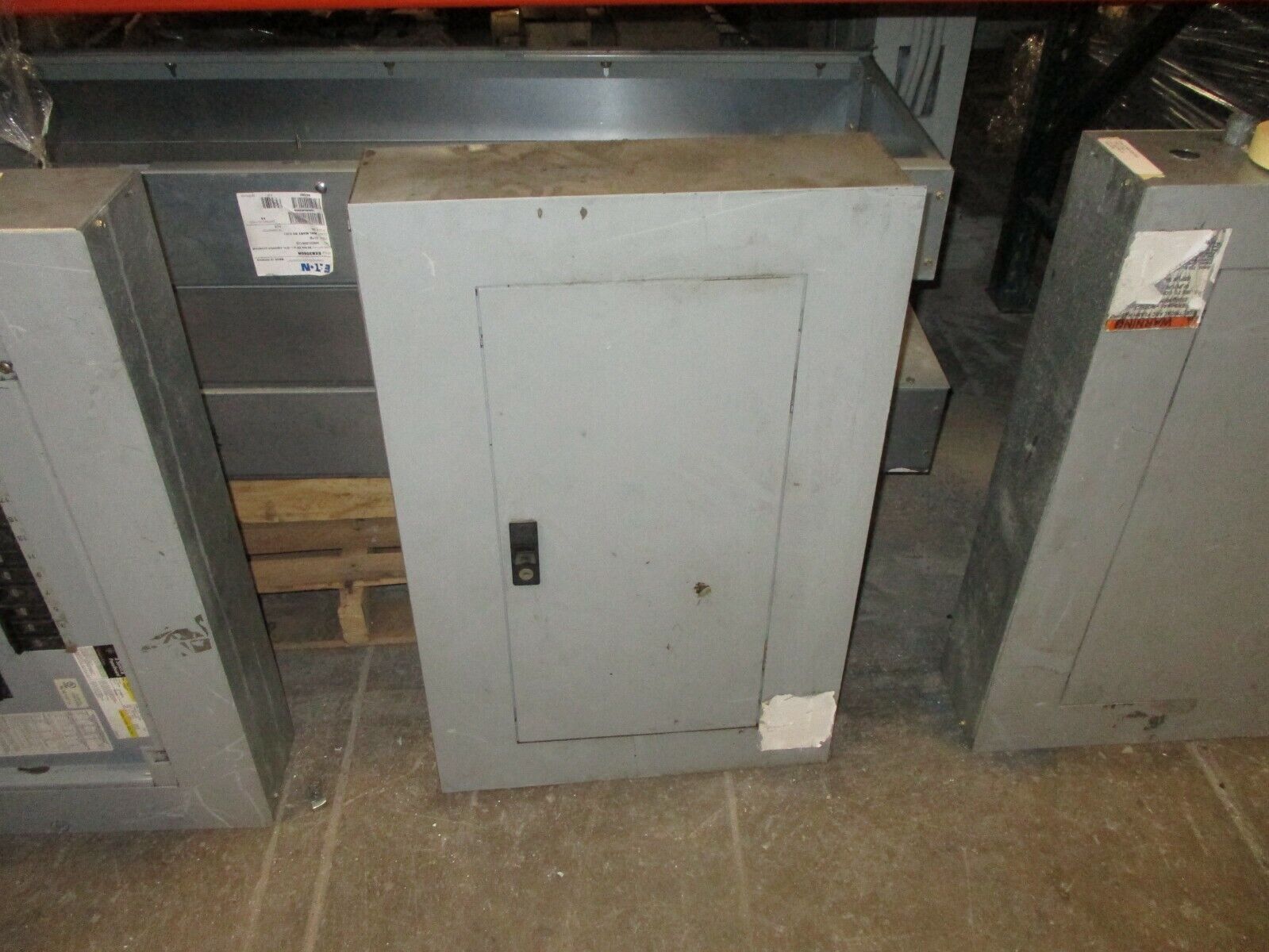 GE Main Breaker Circuit Breaker Panel AQF3241ATX 100A Main 125A Max 208Y/120V