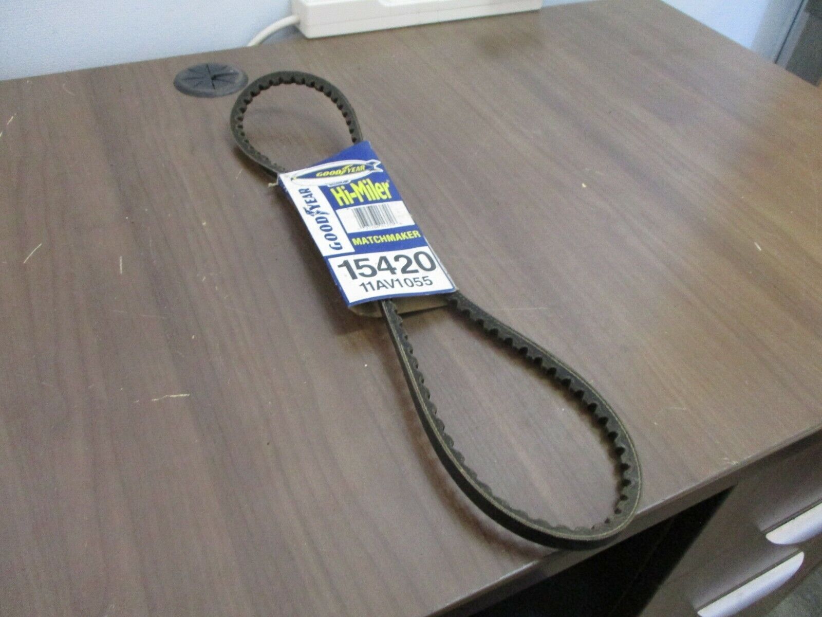 Good Year Hi-Miler Matchmaker 11AV1055 Belt 15420 New Surplus