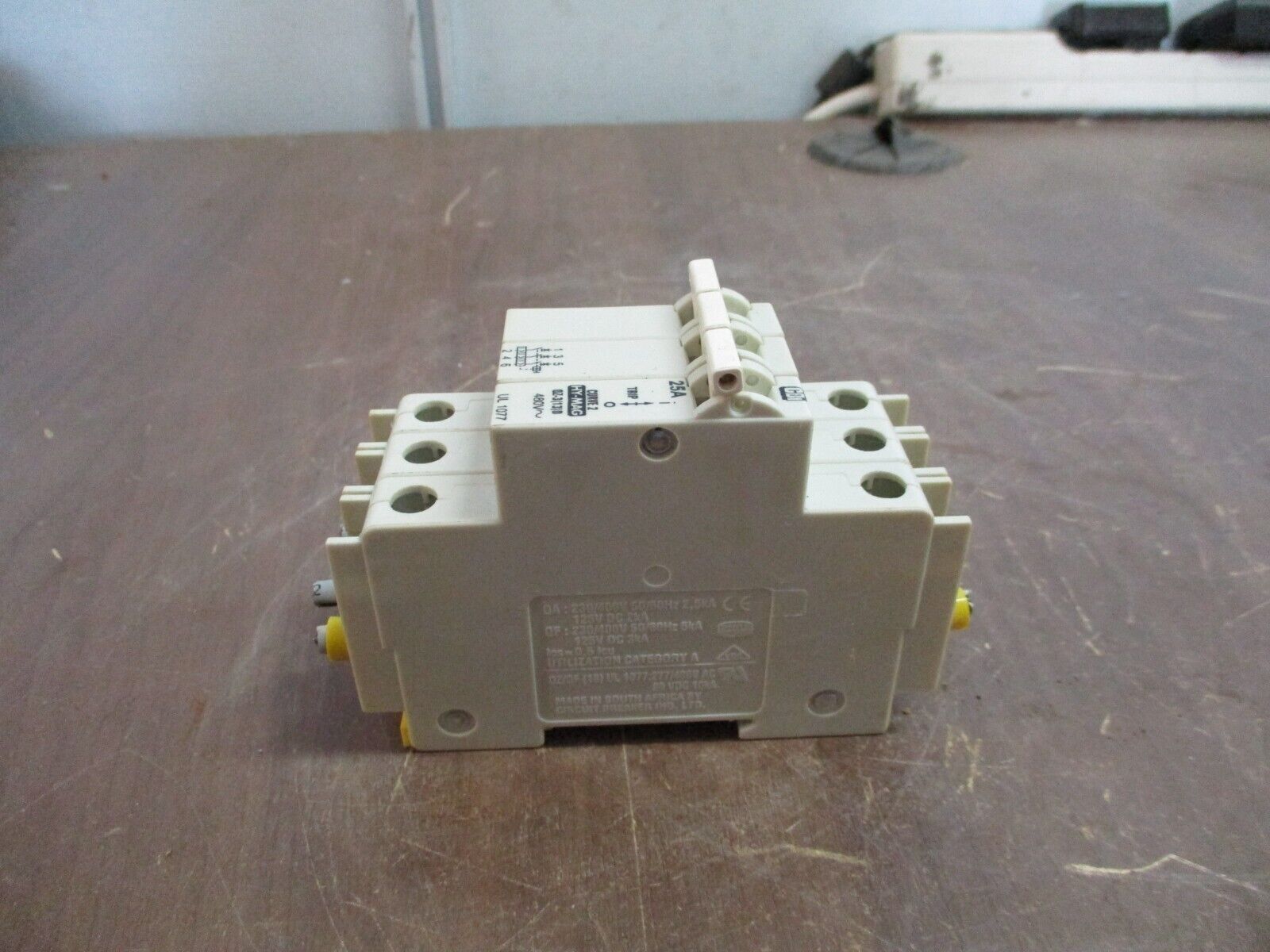 CBi Hy-Mag Circuit Breaker QZ-3(13)D-25 25A 480V 3P Used
