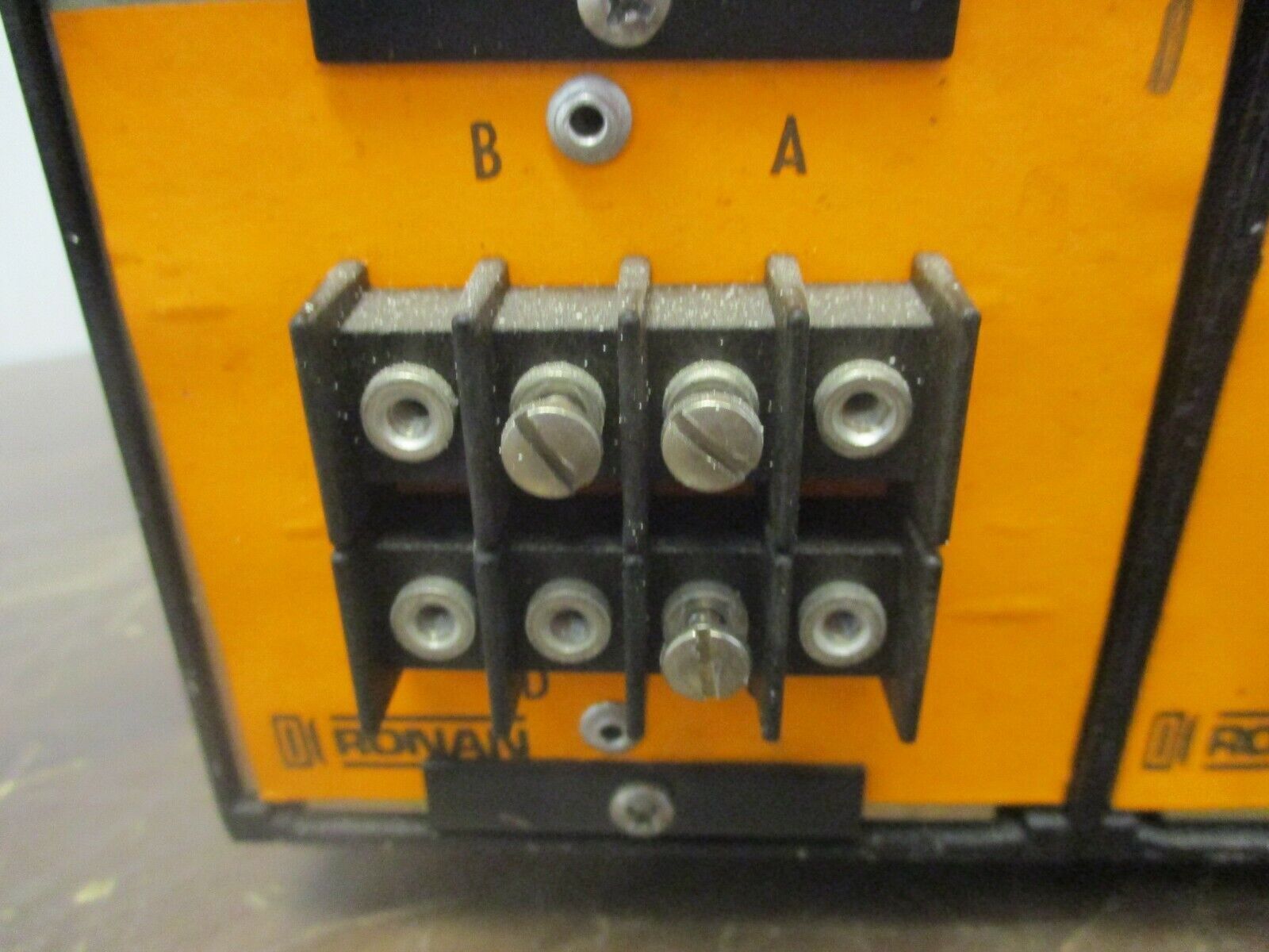 Ronan Lamp Cabinet Series 4000 115V 3A 60Hz Used **Missing (5) Terminal Screws**