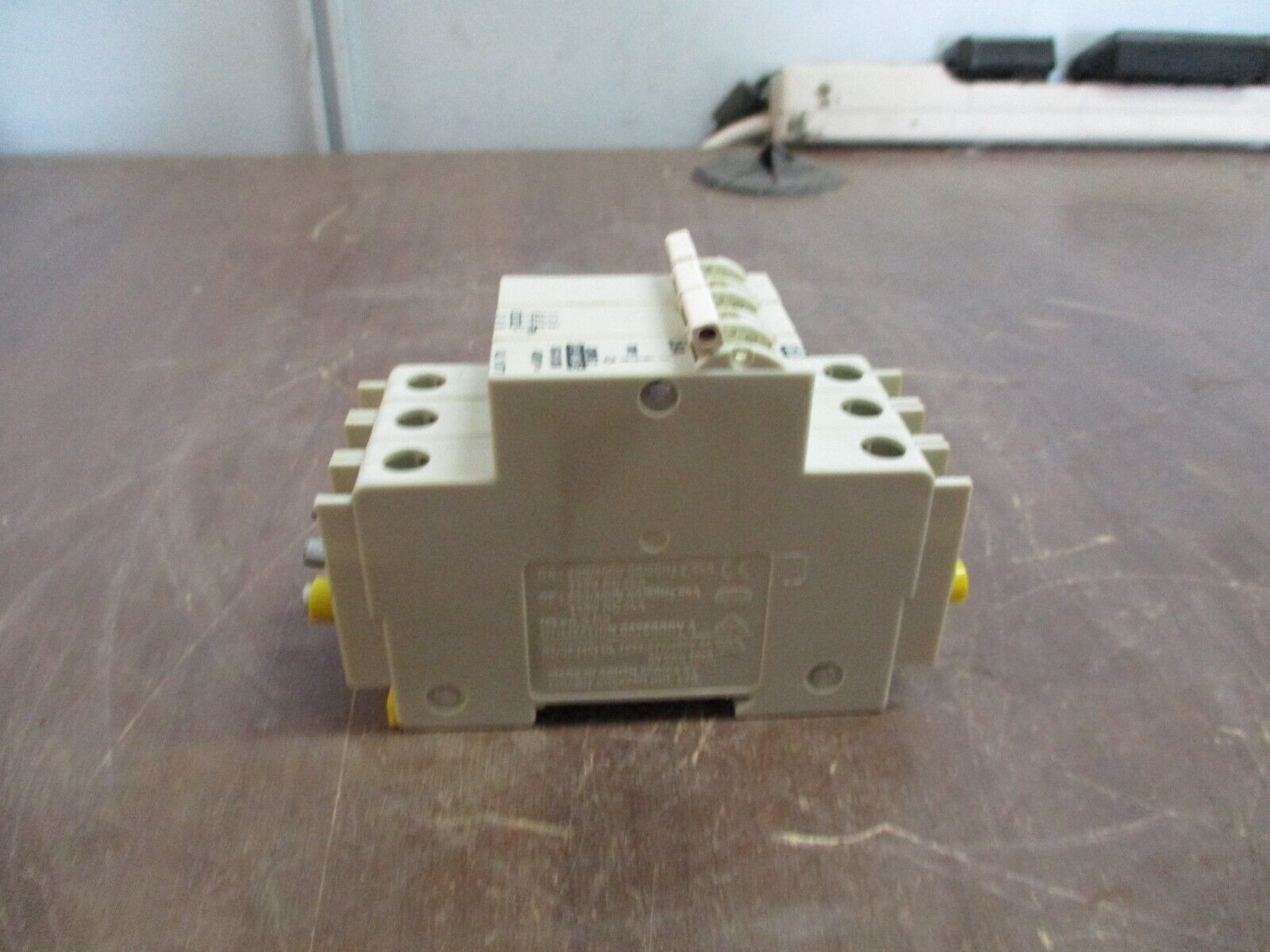 CBi Hy-Mag Circuit Breaker QZ-3(13)D-25 25A 480V 3P *Broken Terminal Fin* Used