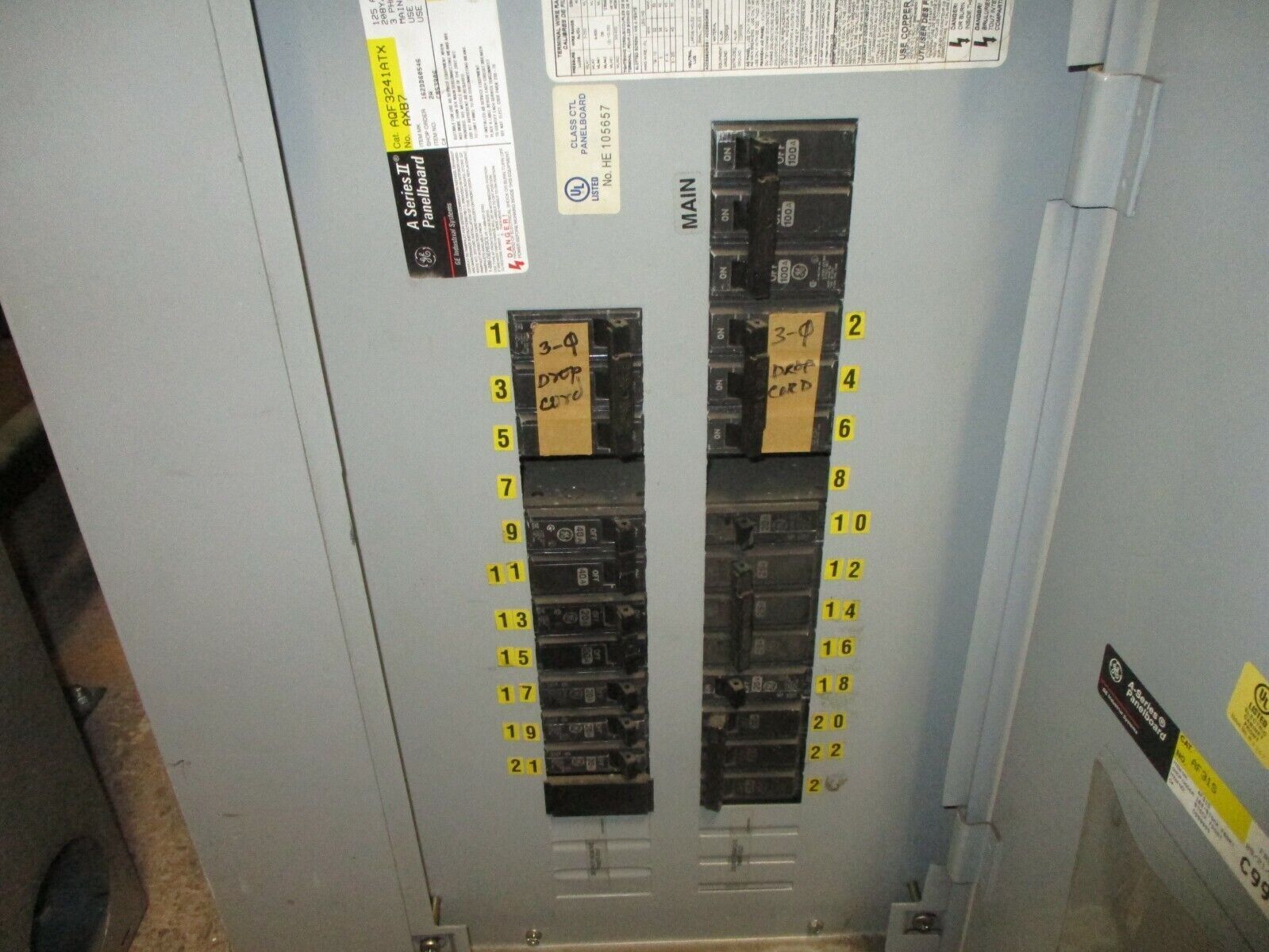 GE Main Breaker Circuit Breaker Panel AQF3241ATX 100A Main 125A Max 208Y/120V