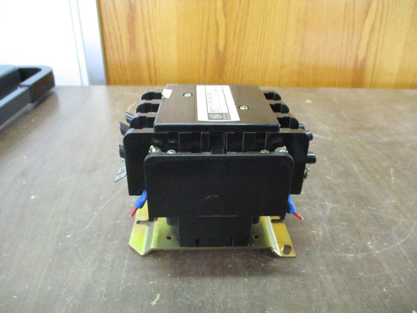 GE Contactor CR353EG3BA1DD 115-120V Coil 75A 600V Used