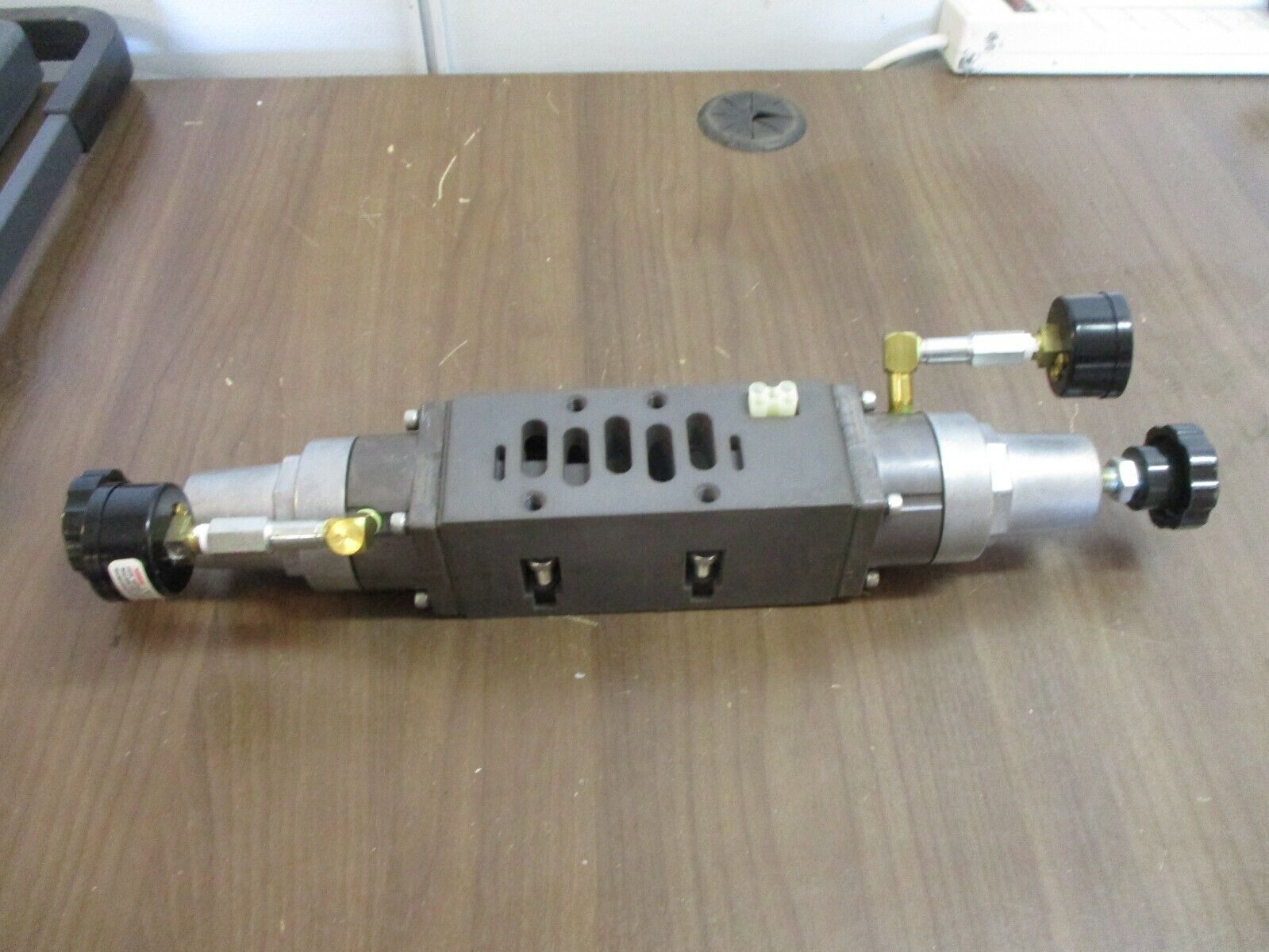 Ross Interposed Regulator 970N91 New Surplus