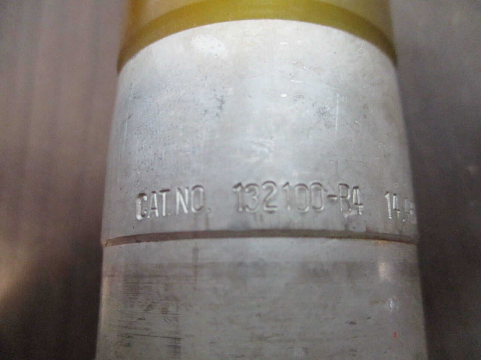 S&C SM-5 Fuse Refill Unit 132100-R4 65E 14.4kV Used