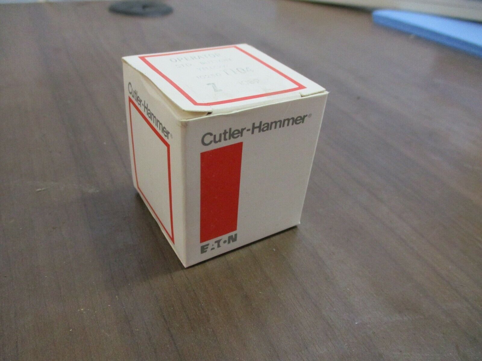 Cutler-Hammer Push Button Operator 10250T104 Yellow New Surplus