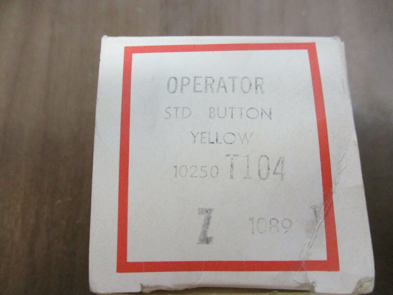 Cutler-Hammer Push Button Operator 10250T104 Yellow New Surplus