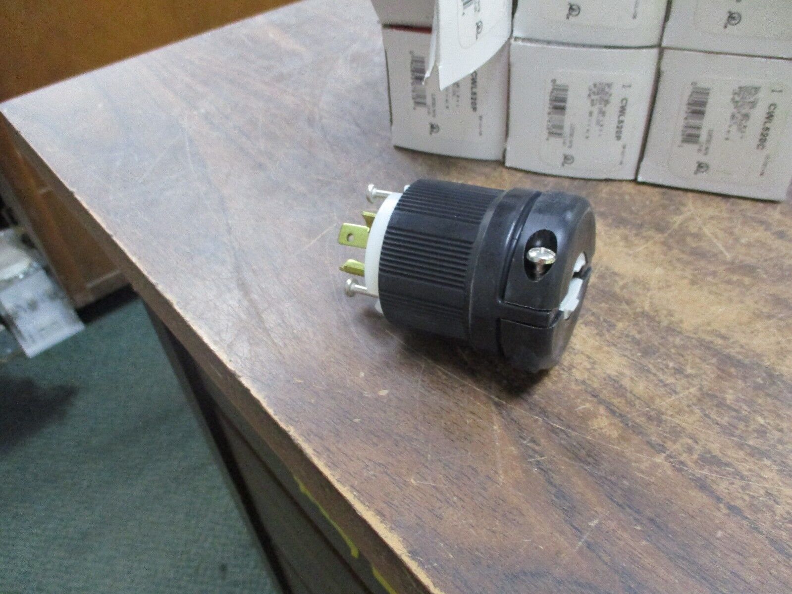 Cooper Plug CWL520P 20A 125V 3W *Lot of 6* New Surplus