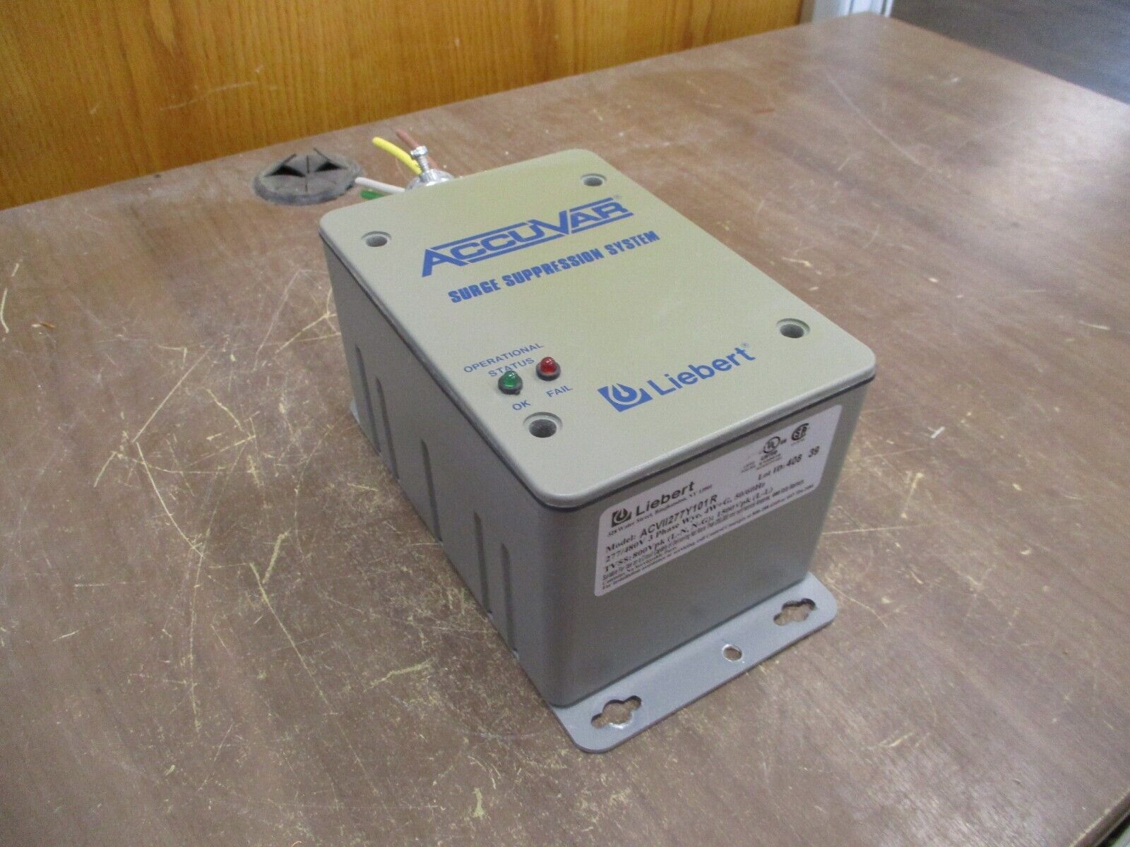 Liebert AccuVar Surge Suppression System ACVII277Y101R 277/480V 3Ph 4W+G 50/60Hz