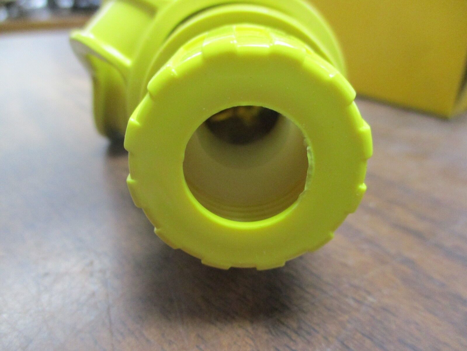 Hubbell Connector HBL15W33 New Surplus