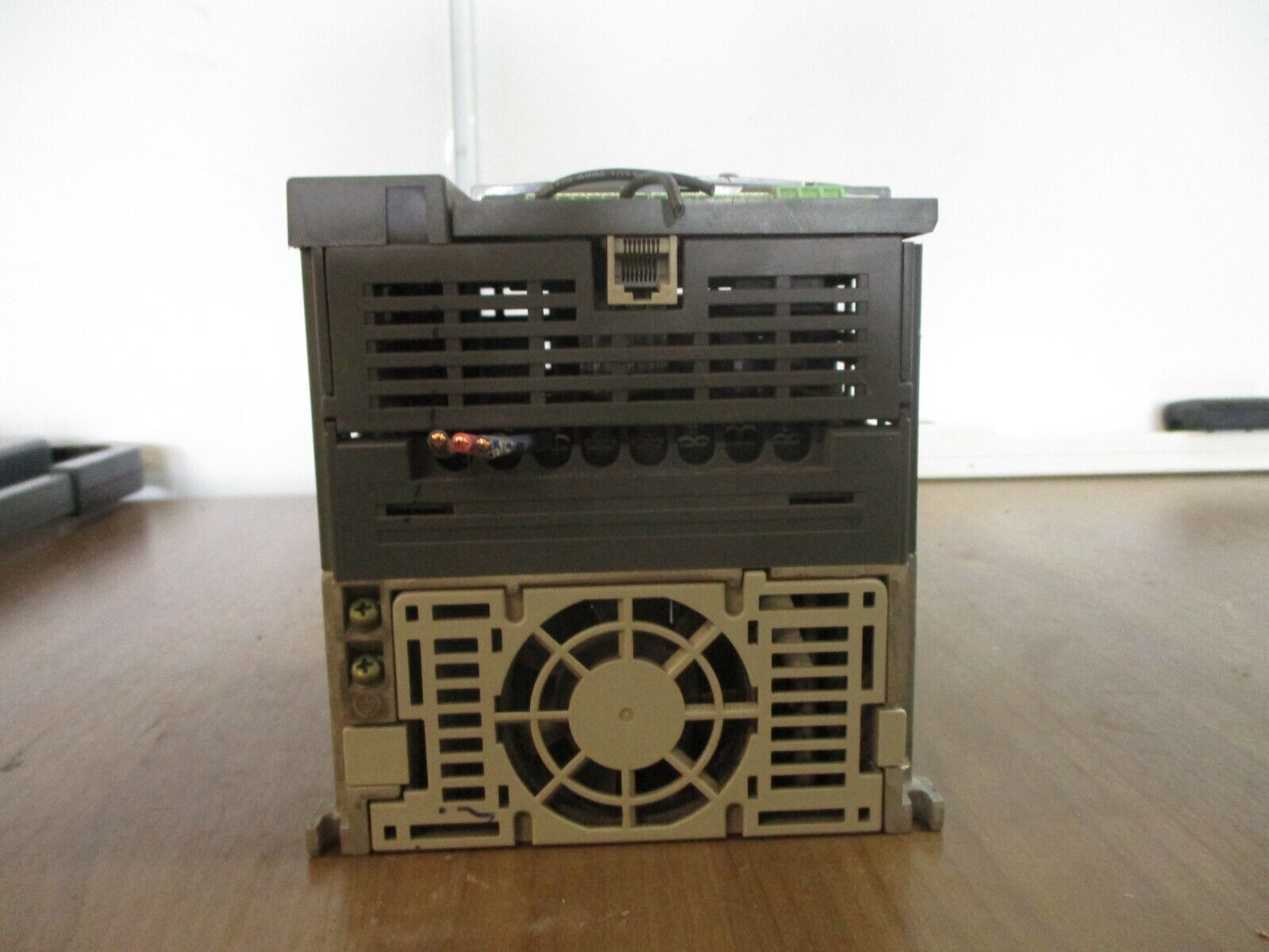 Dayton AC Drive 1KBT6 3HP 3Ph Input: 380~480V 50/60Hz 11A Used