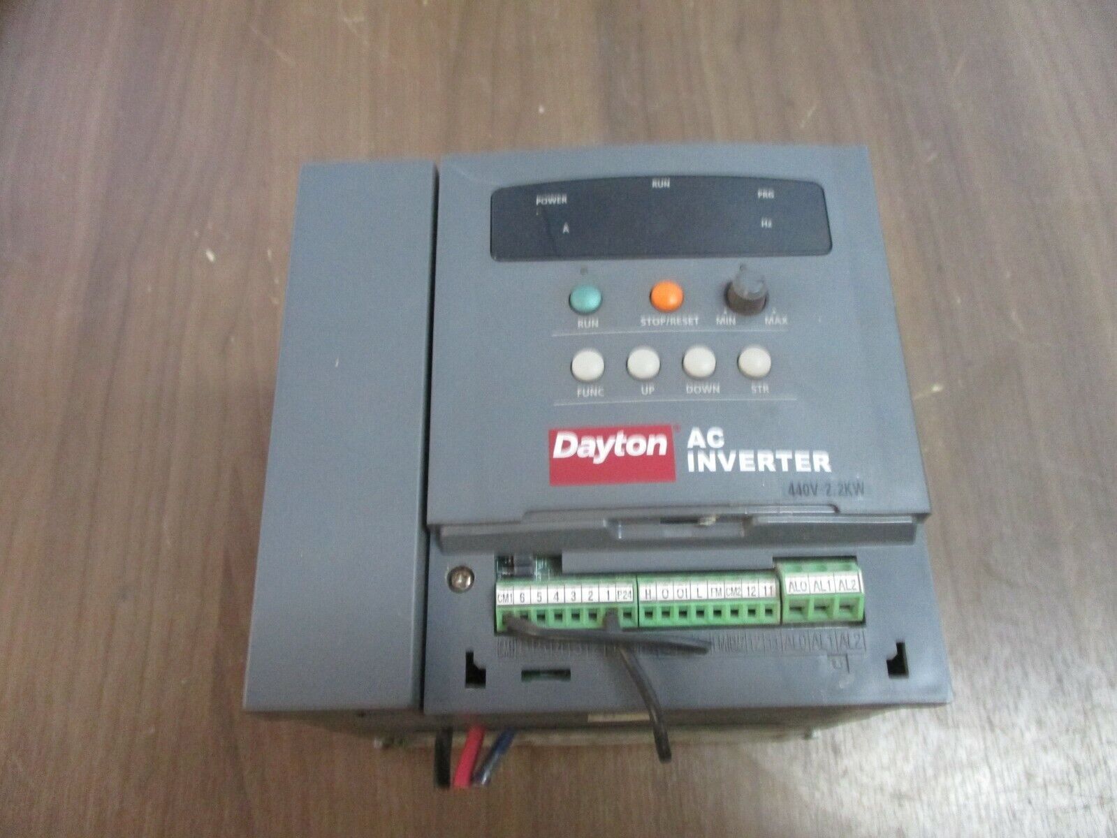 Dayton AC Drive 1KBT6 3HP 3Ph Input: 380~480V 50/60Hz 11A Used