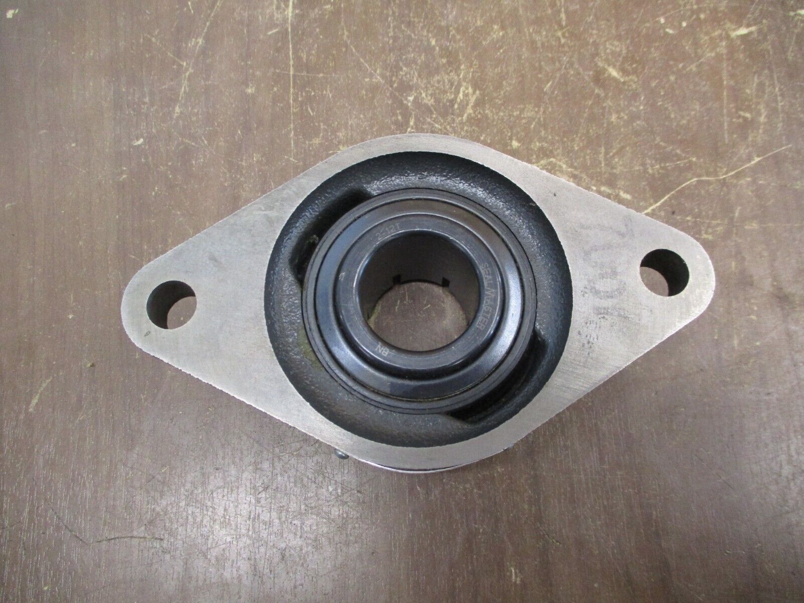 SealMaster Skwezloc Gold Line Flange Bearing SFT-18T 1-1/8" New Surplus