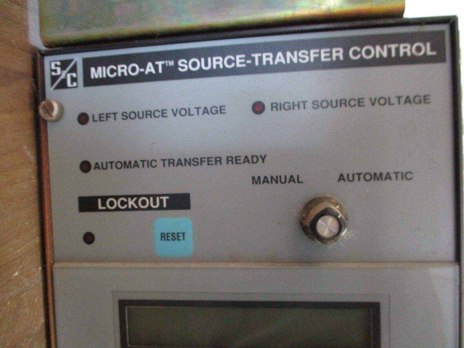 S&C Micro-AT Source-Transfer Control 39050-A1-V4 Used