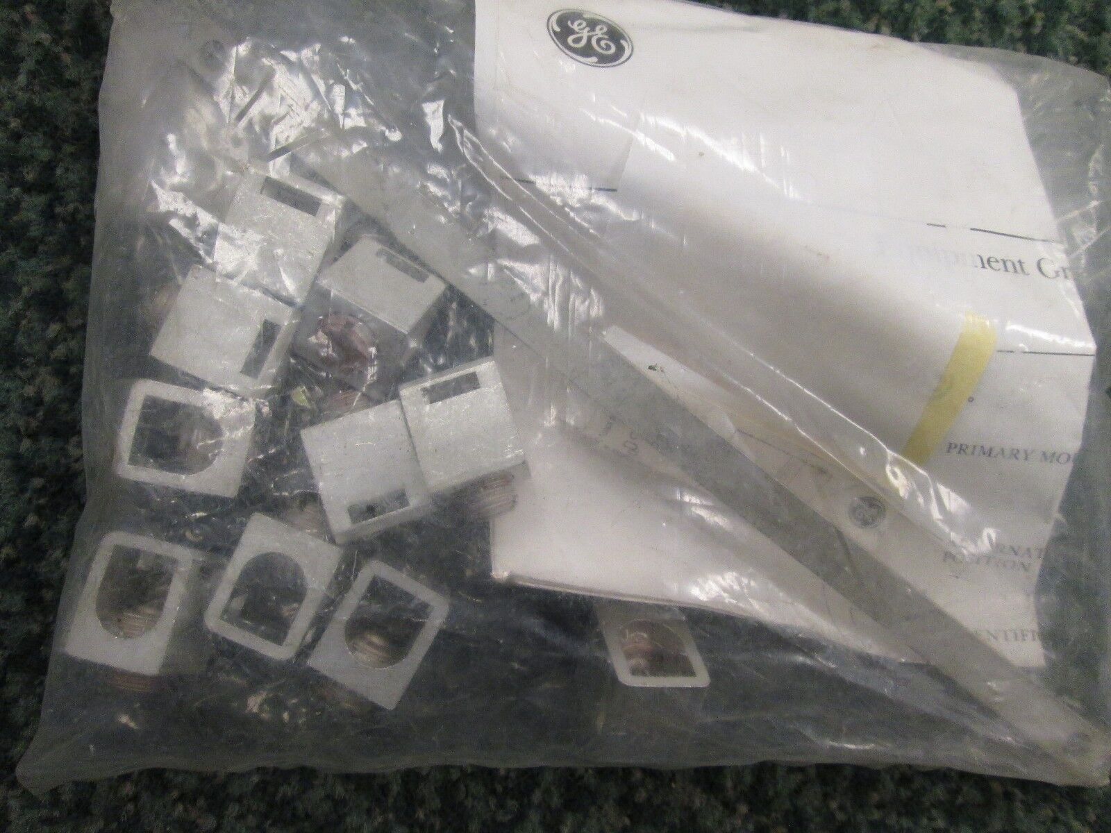 GE Spectra Series Bonded Equipment Ground AEG10 New Surplus