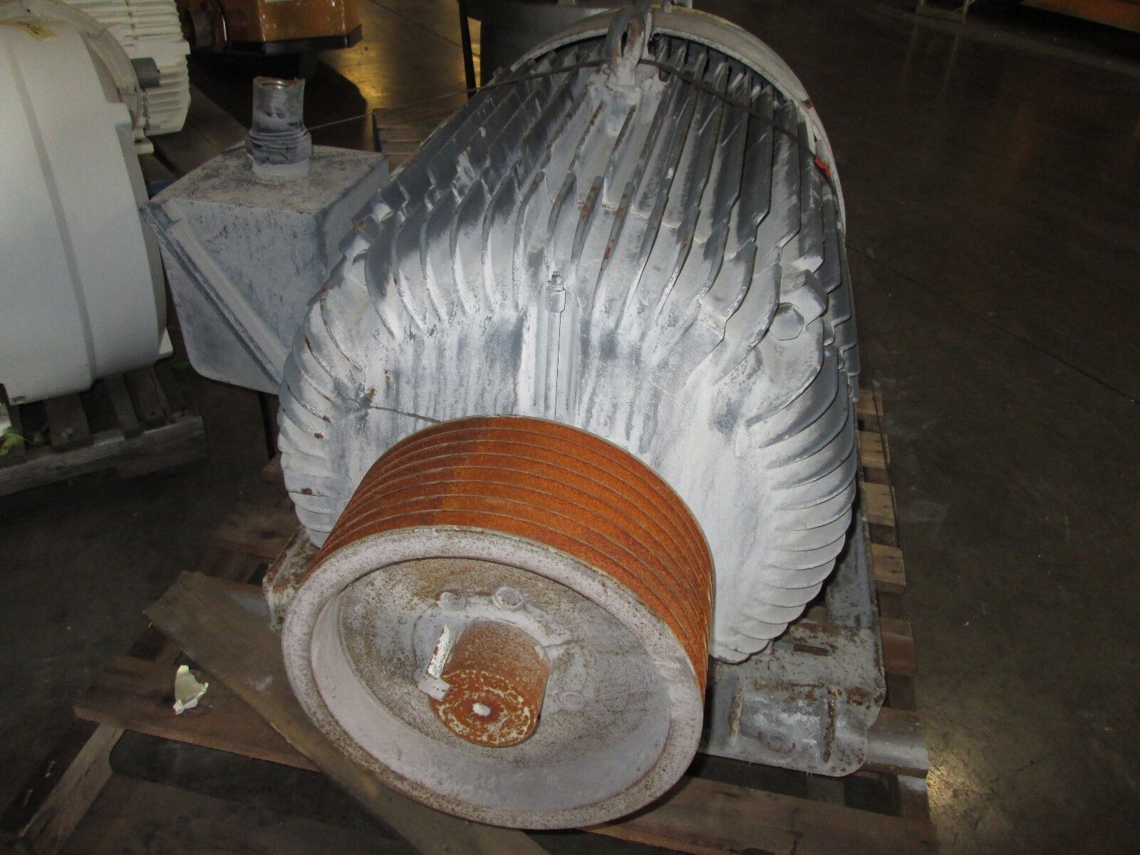 Reliance Motor 2MVF33193-G2-WM 200HP 1800 RPM's 2300V 44A