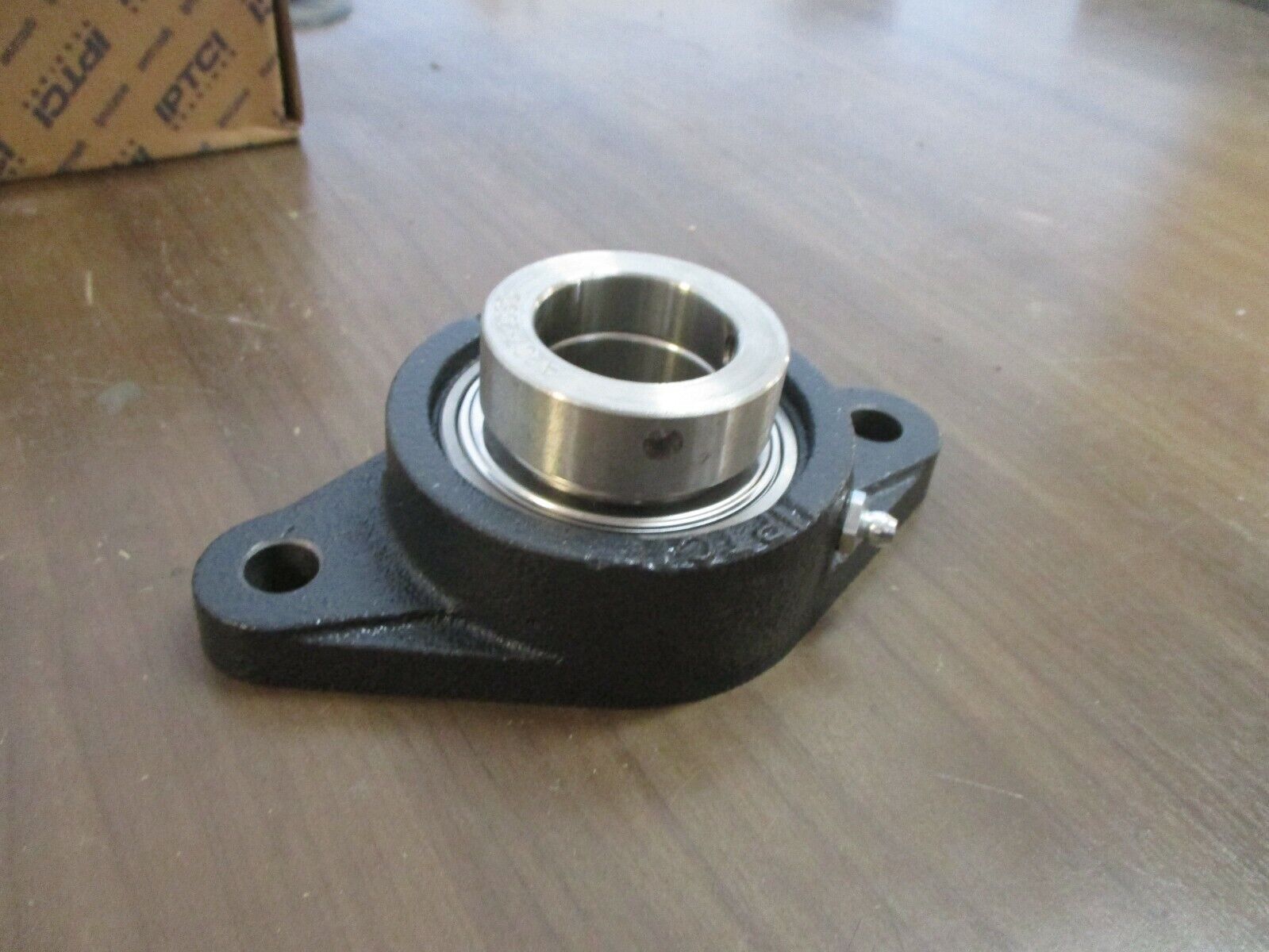 IPTCI Eccentric Locking 2-Bolt Flange SNAFL 207 23 1 7/16" Stainless / Cast Iron